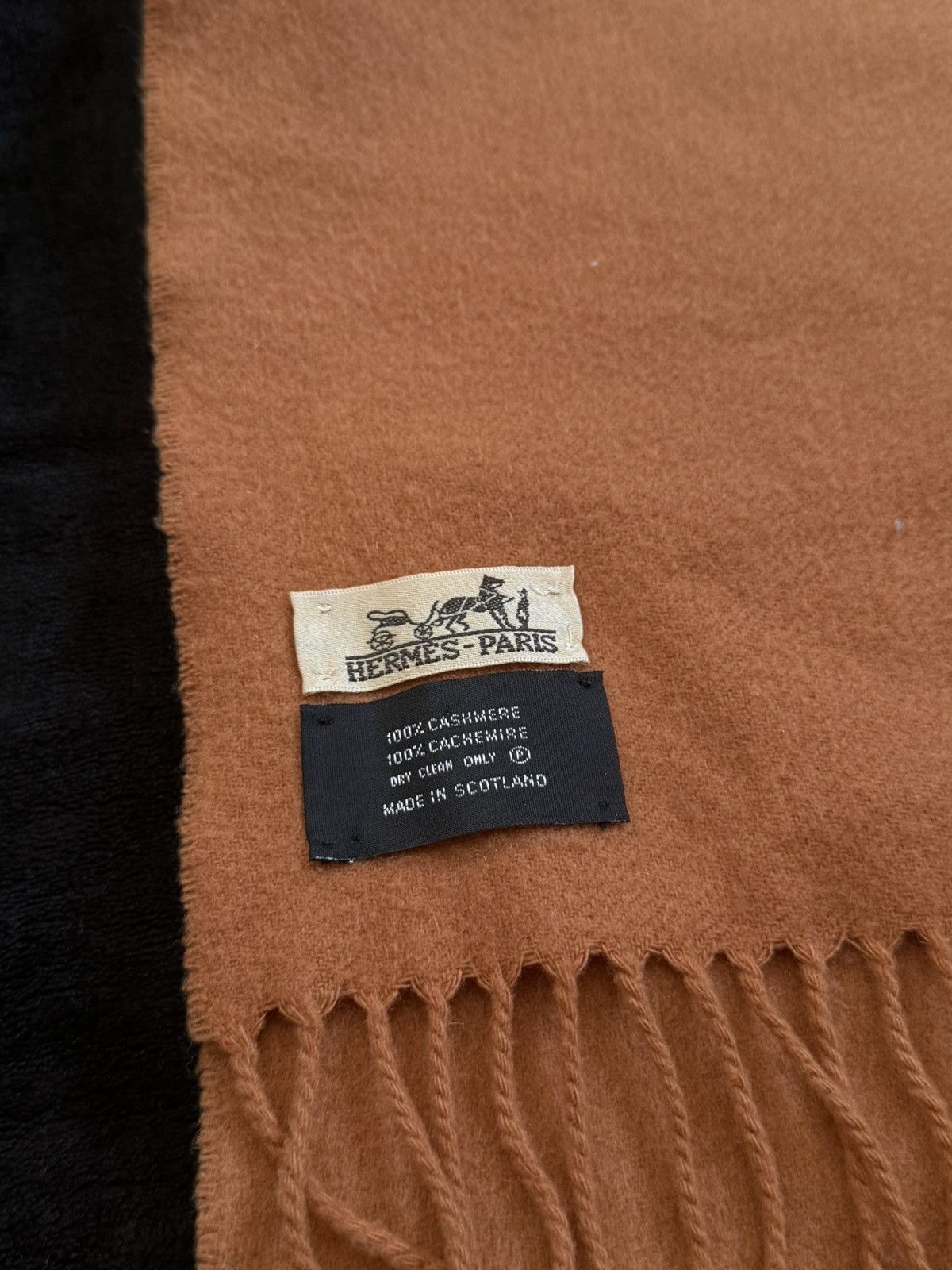 Hermes Hermès Cashmere Scarf Camel / Caramel – Made in Scotland Size ONE SIZE - 3 Thumbnail