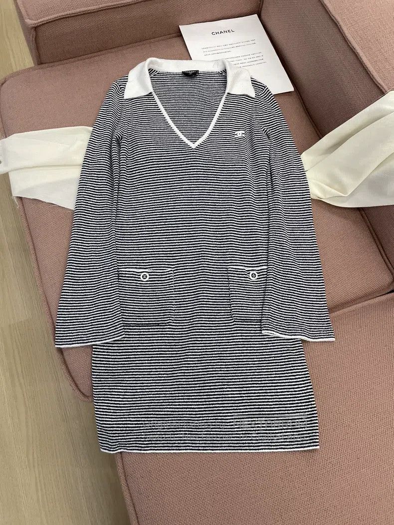 Chanel Chanel 23C black and white striped dress Size XXS / US 00 / IT 34 - 1 Thumbnail