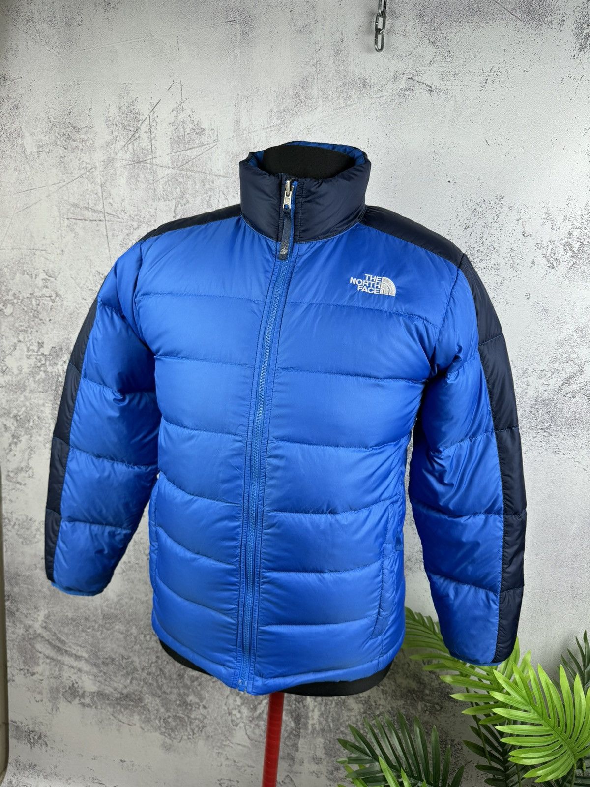 The North Face THE NORTH FACE 550 DOWN JACKET Y2K OUTDOOR STYLE SIZE S-M Size US S / EU 44-46 / 1 - 3 Thumbnail
