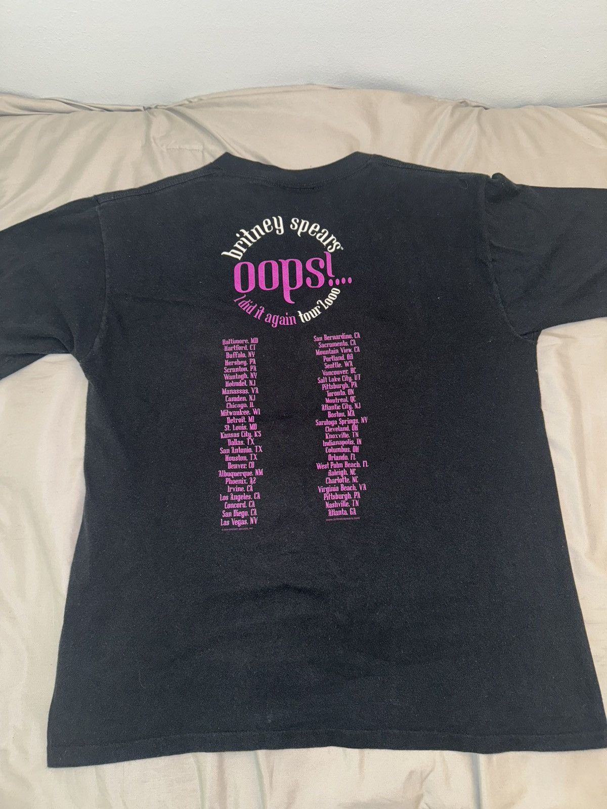 Vintage Vintage 2000 Britney Spears Oops (Ariana Grande Lady Gaga) Size US L / EU 52-54 / 3 - 6 Thumbnail