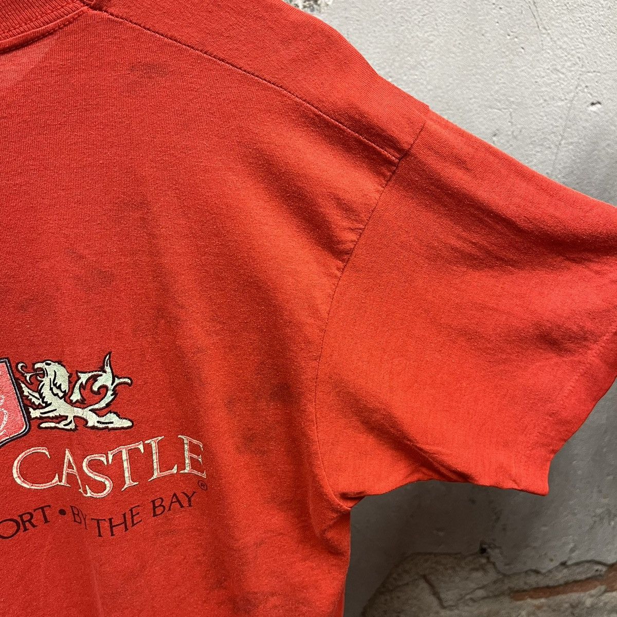Vintage Trump Castle Vintage 90s Potential Millionare Red T-Shirt L Size US L / EU 52-54 / 3 - 8 Thumbnail
