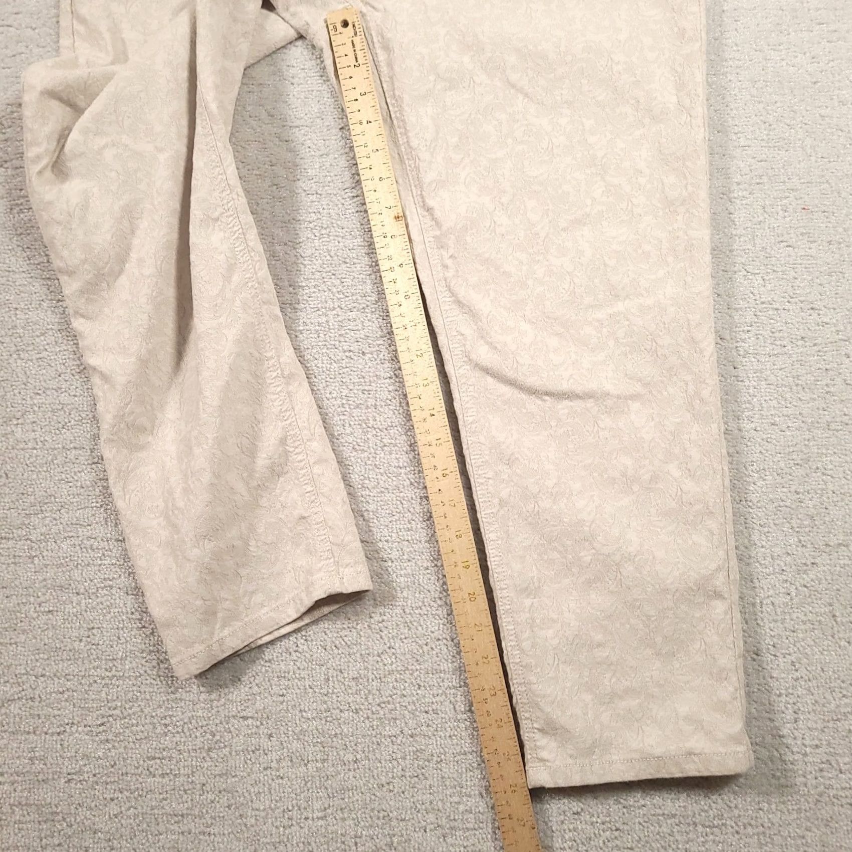 Vintage Chico's Pants Womens Size 3 Ankle Beige Stretch Preppy Adult 36x26 Jeans Regular Beige Womens Size 40" / US 18 - 5 Thumbnail