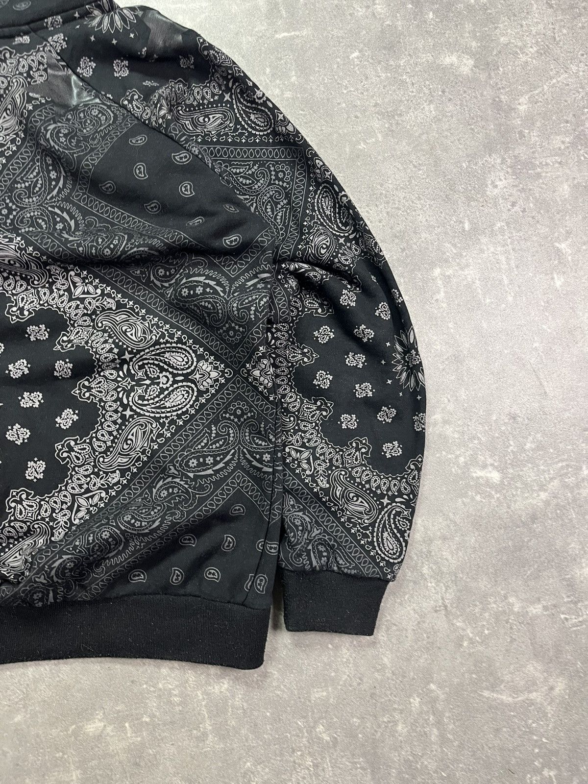 Pelle Pelle Pelle Pelle Bandana Print AOP Hoodie L Rare Size US L / EU 52-54 / 3 - 10 Thumbnail