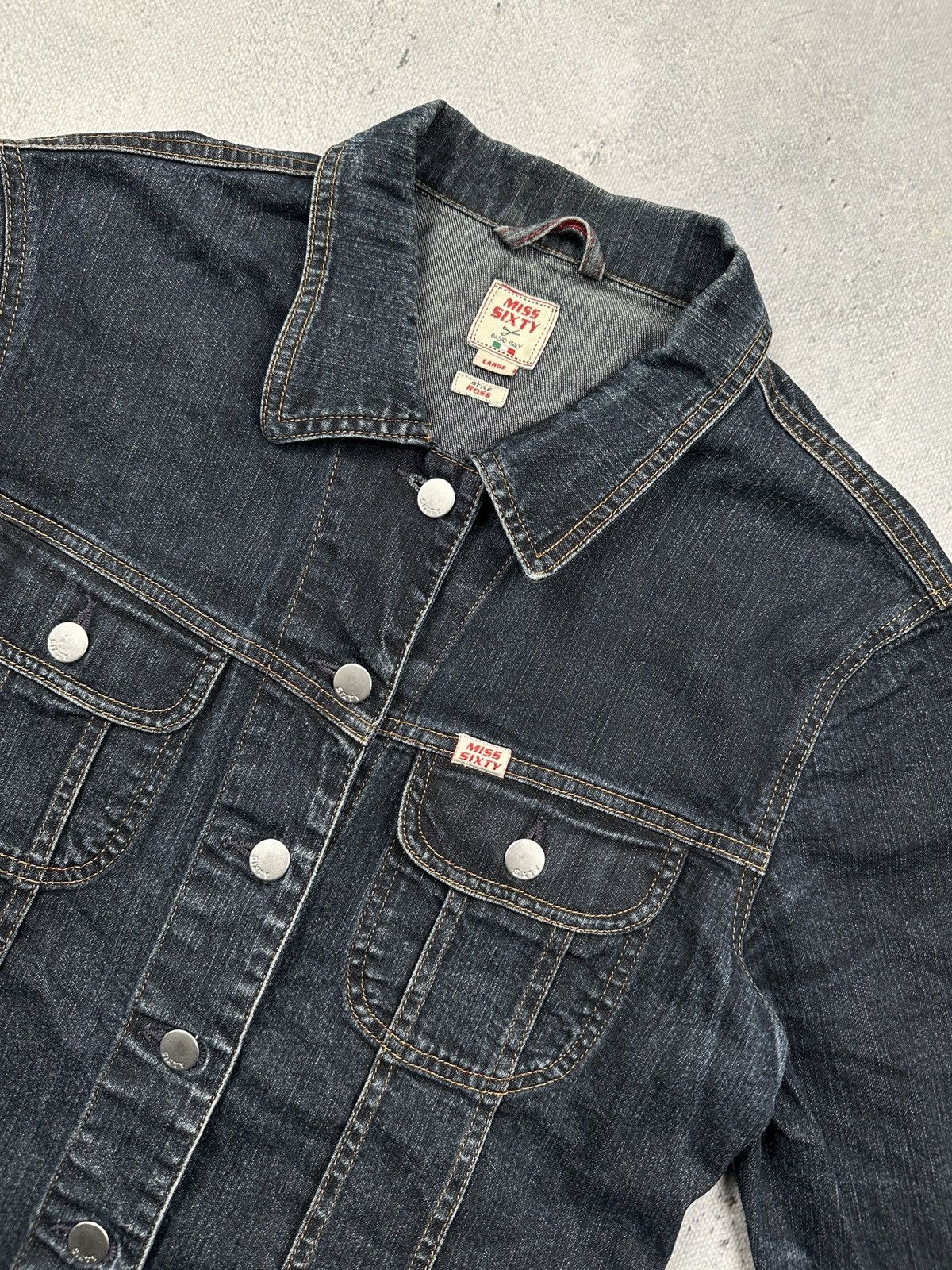 Miss Sixty Miss Sixty Vintage Cropped Denim Jacket Dark Wash Italy Size L / US 10 / IT 46 - 4 Thumbnail