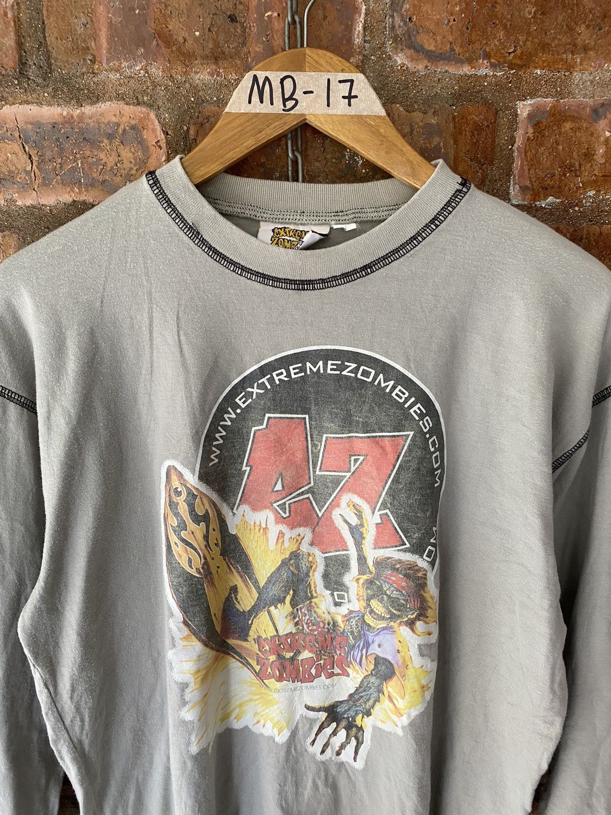 Powell Peralta 2003 Extreme Zombie Fire flame skull skate Graffiti punk Size US M / EU 48-50 / 2 - 3 Thumbnail