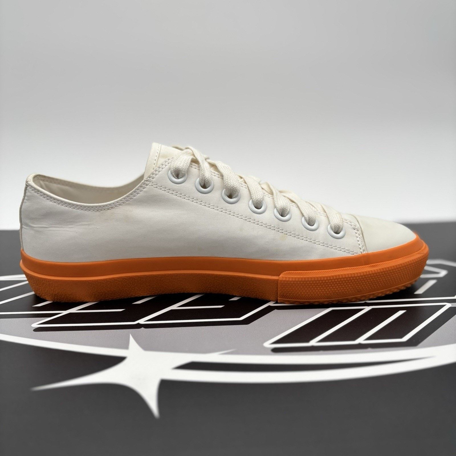 Burberry Burberry Low Sneaker ' Orange, White ' | SUPER CLEAN! Size US 8 / EU 41 - 13 Thumbnail