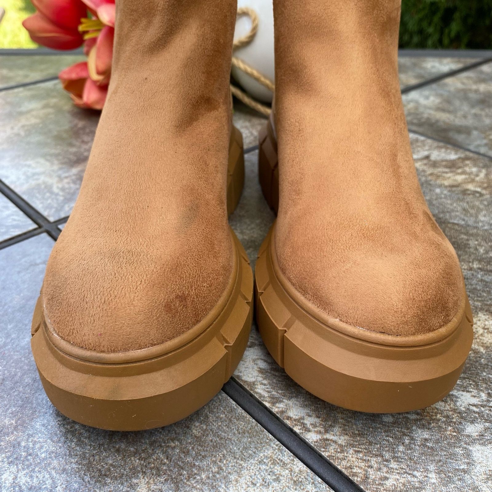 BP. NEW BP Tan Niya Lug Sole Chelsea Boot Size 6 Size US 6 / IT 36 - 3 Thumbnail