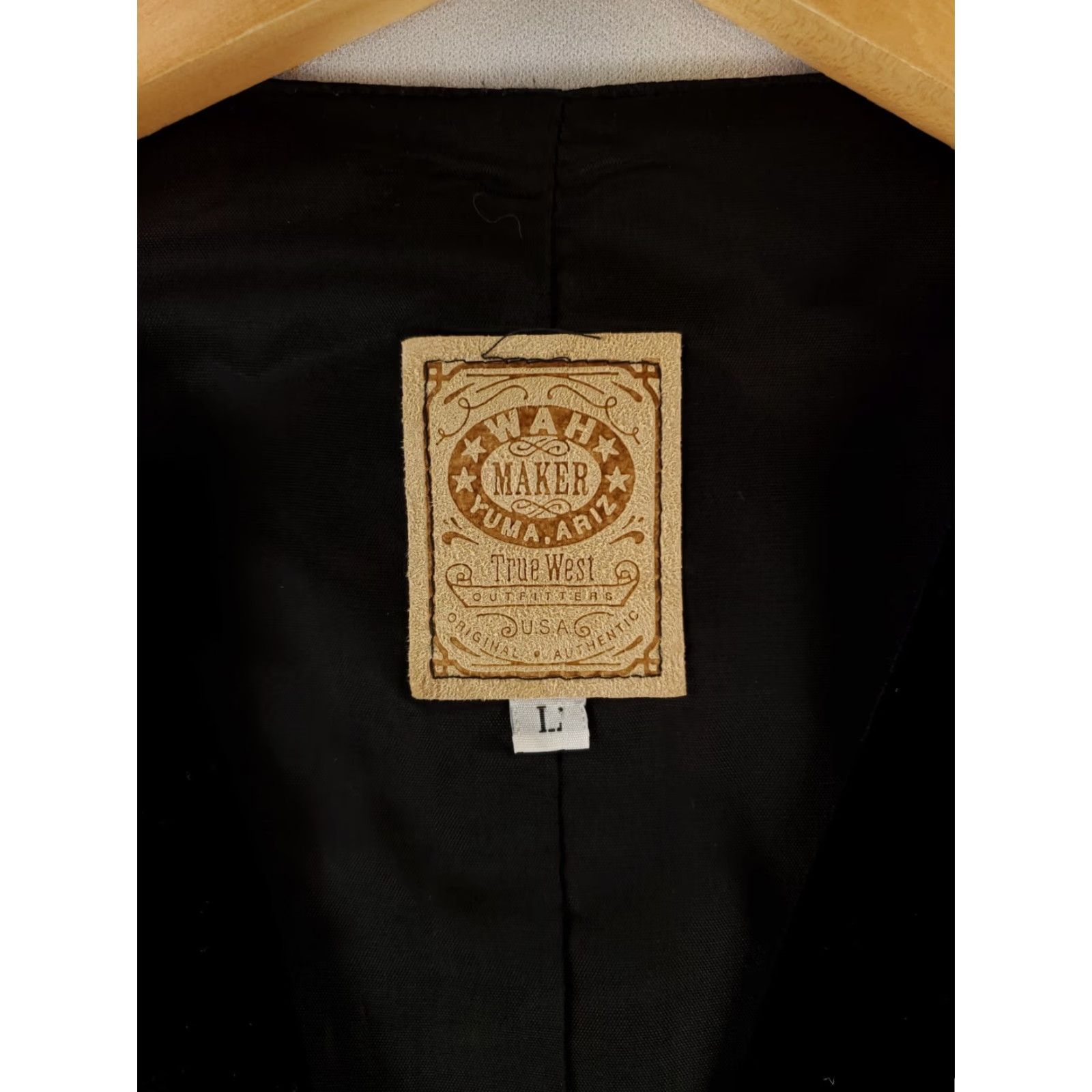 Vintage Wahmaker Vest Western Gambler True West Black Mens L Wah Maker Wahmaker Vest True West Fancy Western Gambler Black Mens L Size US L / EU 52-54 / 3 - 2 Thumbnail
