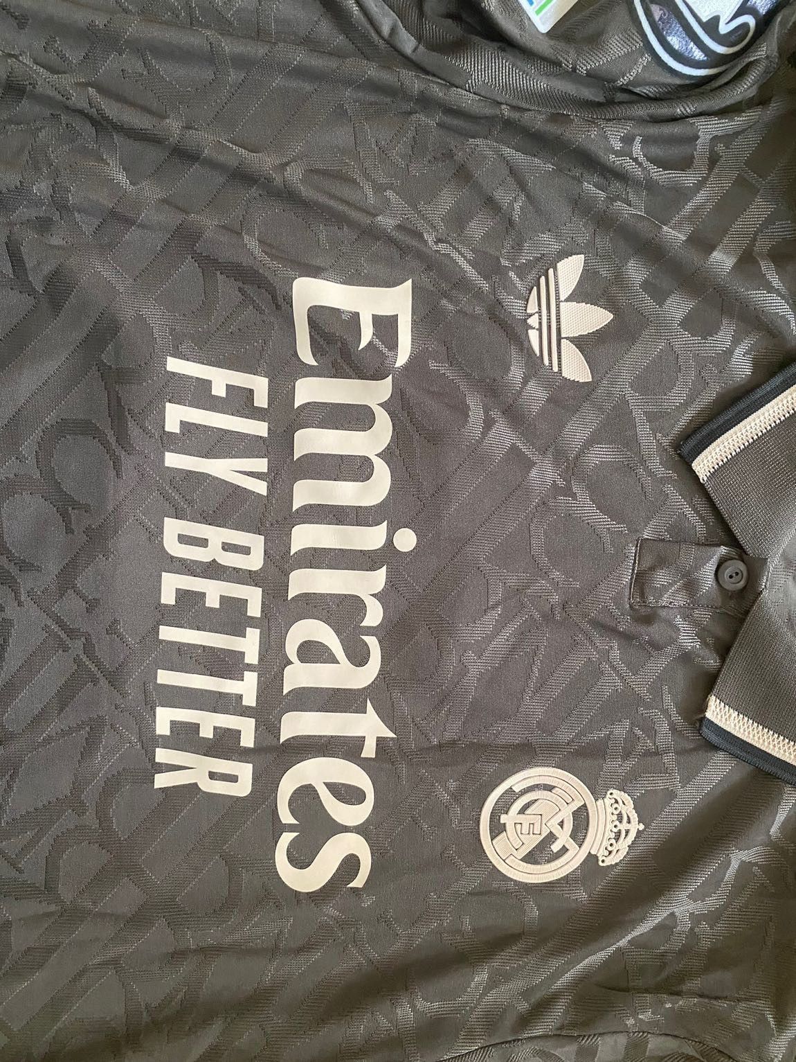 Adidas 🔥Adidas Real Madrid Valverde Size US L / EU 52-54 / 3 - 3 Thumbnail