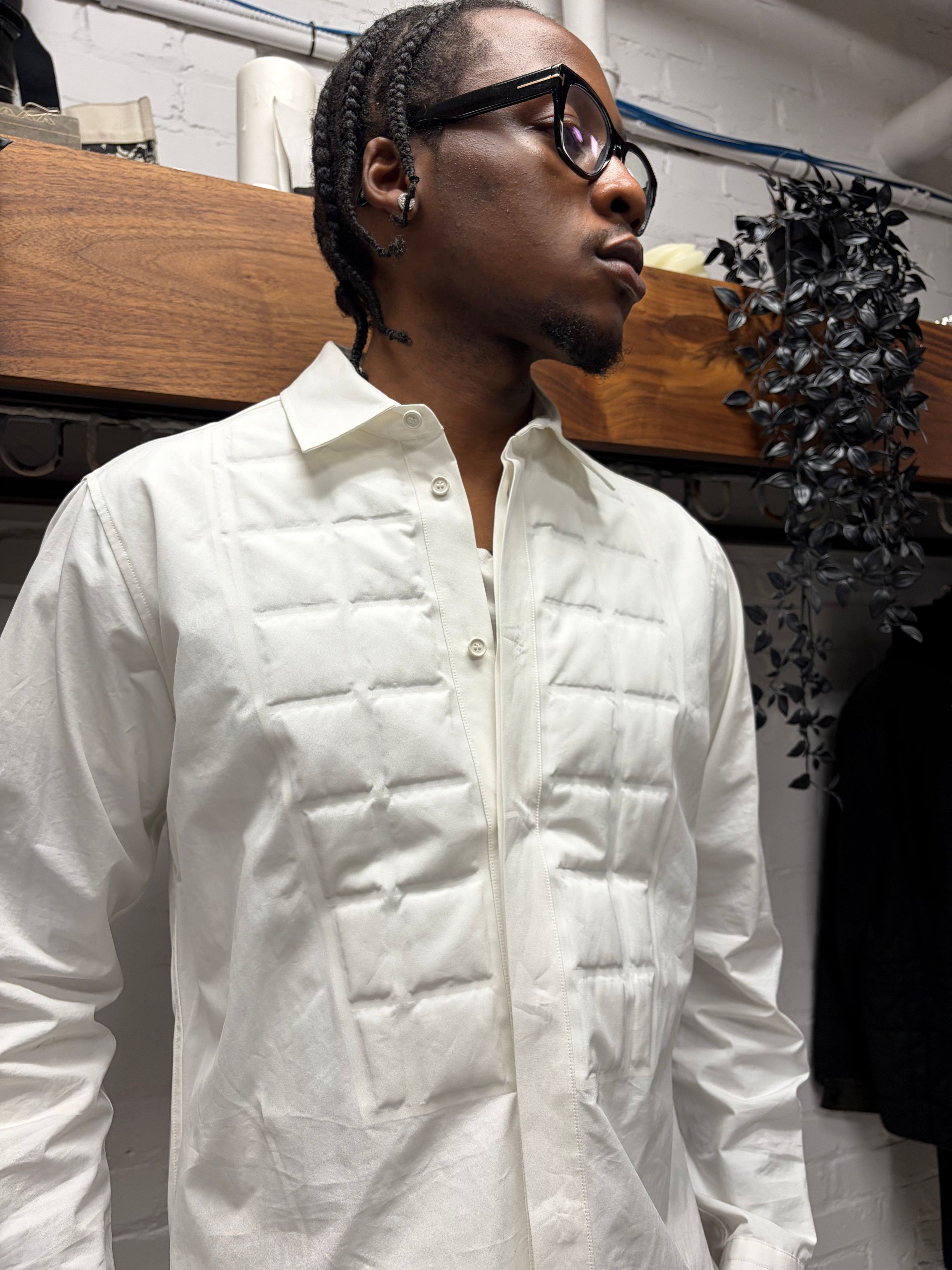 Bottega Veneta Pre AW2020 Bottega Veneta ‘Padded Bib’ White Cotton Button Down Shirt Size US L / EU 52-54 / 3 - 6 Thumbnail