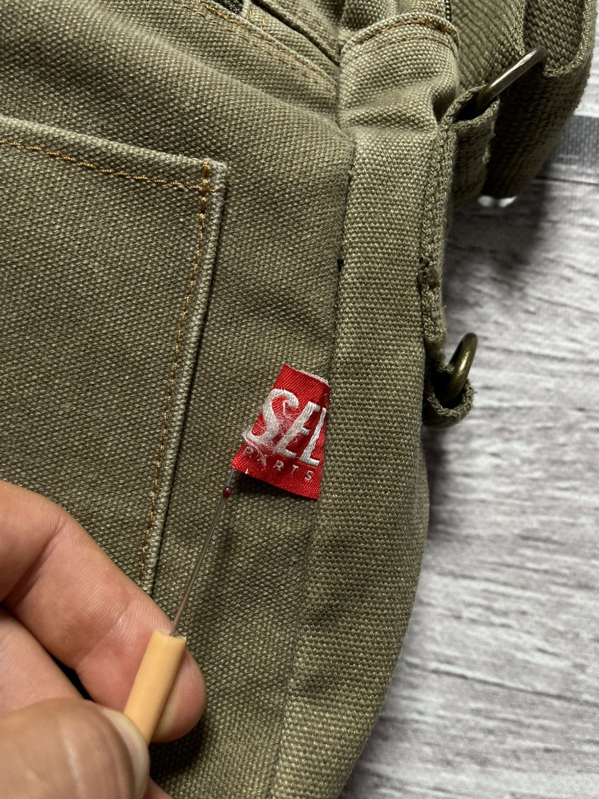 Diesel Diesel Vintage Canvas Archival Avant Garde Y2k Shoulder Bag Size ONE SIZE - 9 Thumbnail