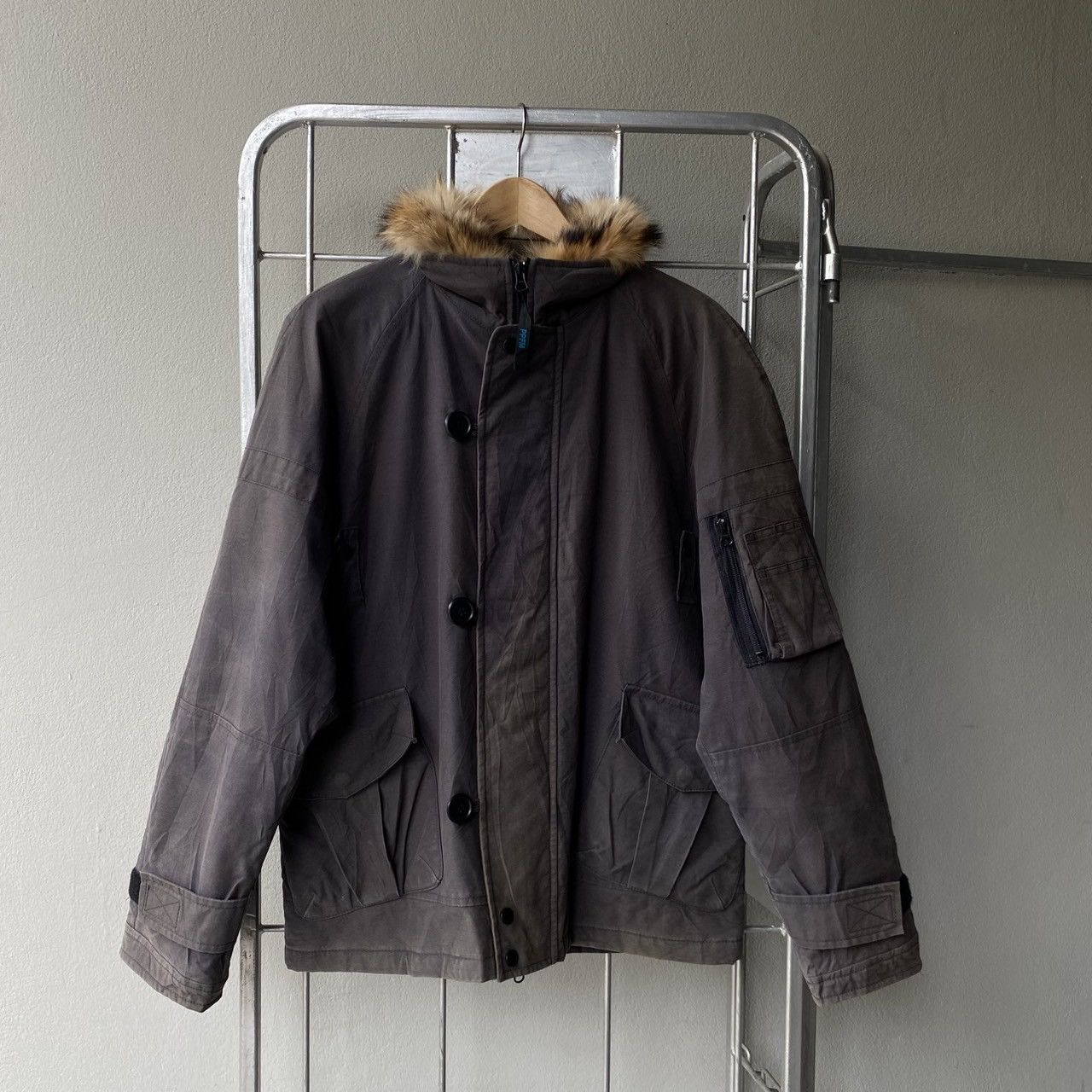 PPFM PPFM Gray Fur-Collar Puffer Jacket Size US L / EU 52-54 / 3 - 12 Thumbnail