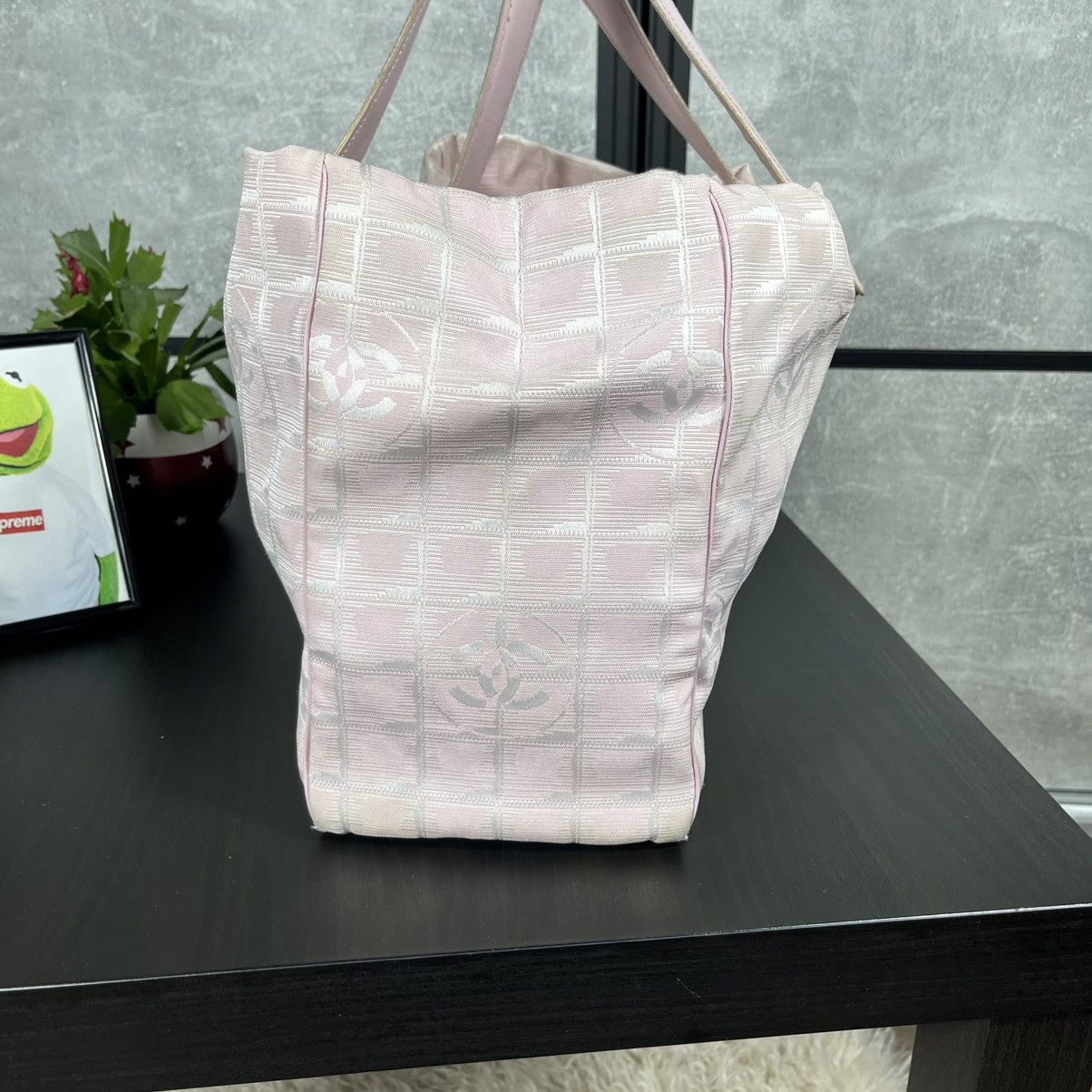Chanel CHANEL ALIGNE PINK TRAVEL LINE NYLON TOTE BAG HAND BAG RARE Size ONE SIZE - 7 Thumbnail