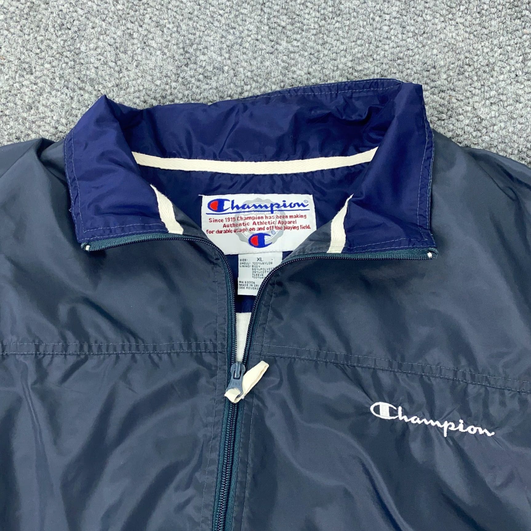 Champion VINTAGE Champion Windbreaker Jacket XL Blue Nylon Full Zip Casual Mens Size US XL / EU 56 / 4 - 3 Thumbnail