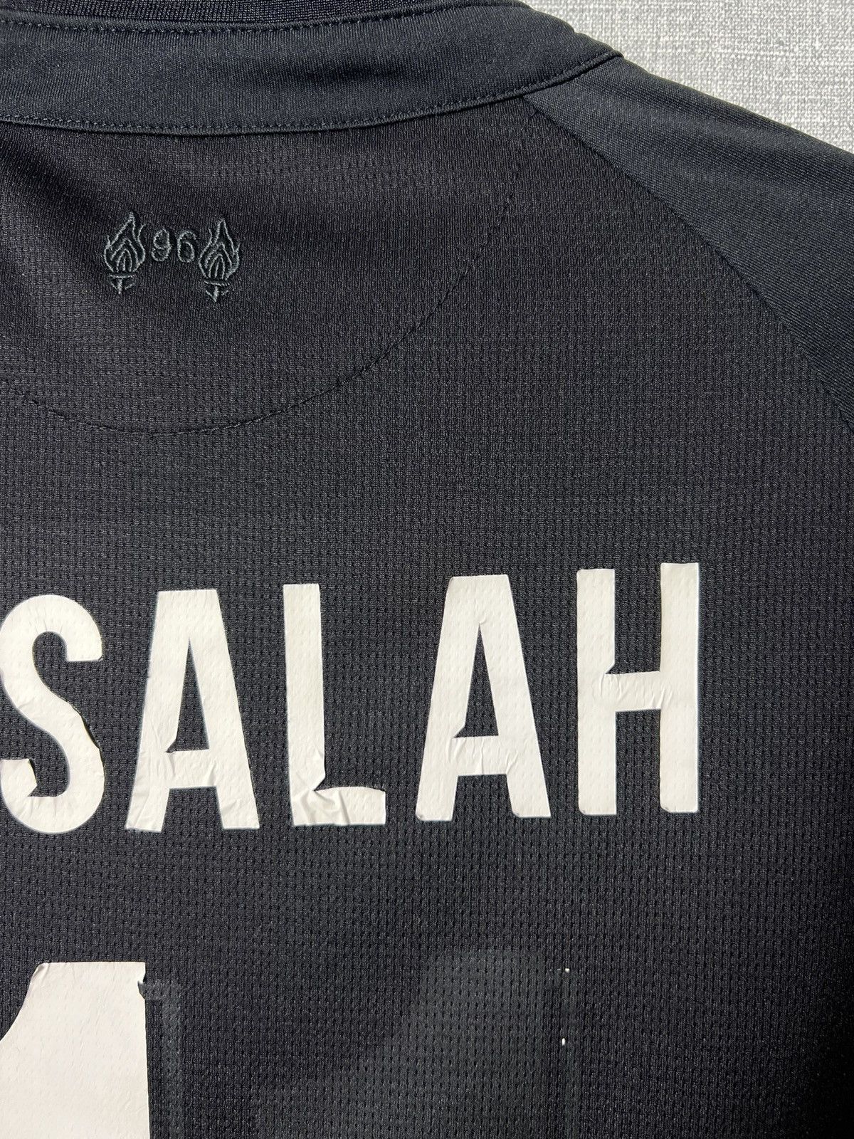 New Balance #11 M. Salah Liverpool 2018 Blackout Limited Edition Jersey Size US M / EU 48-50 / 2 - 17 Thumbnail