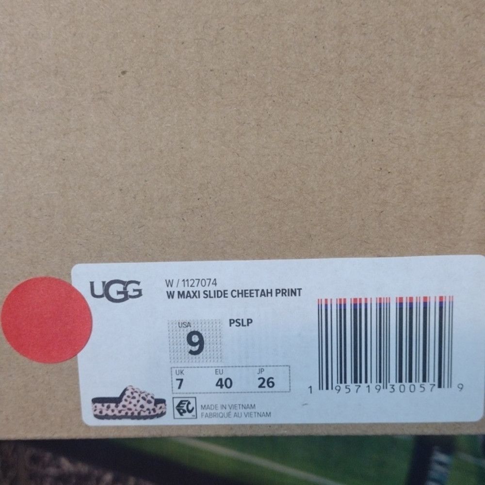 Ugg UGG NWT Maxi Slide Cheetah Print Women's Sandals Size 9 Size US 9 / IT 39 - 7 Thumbnail