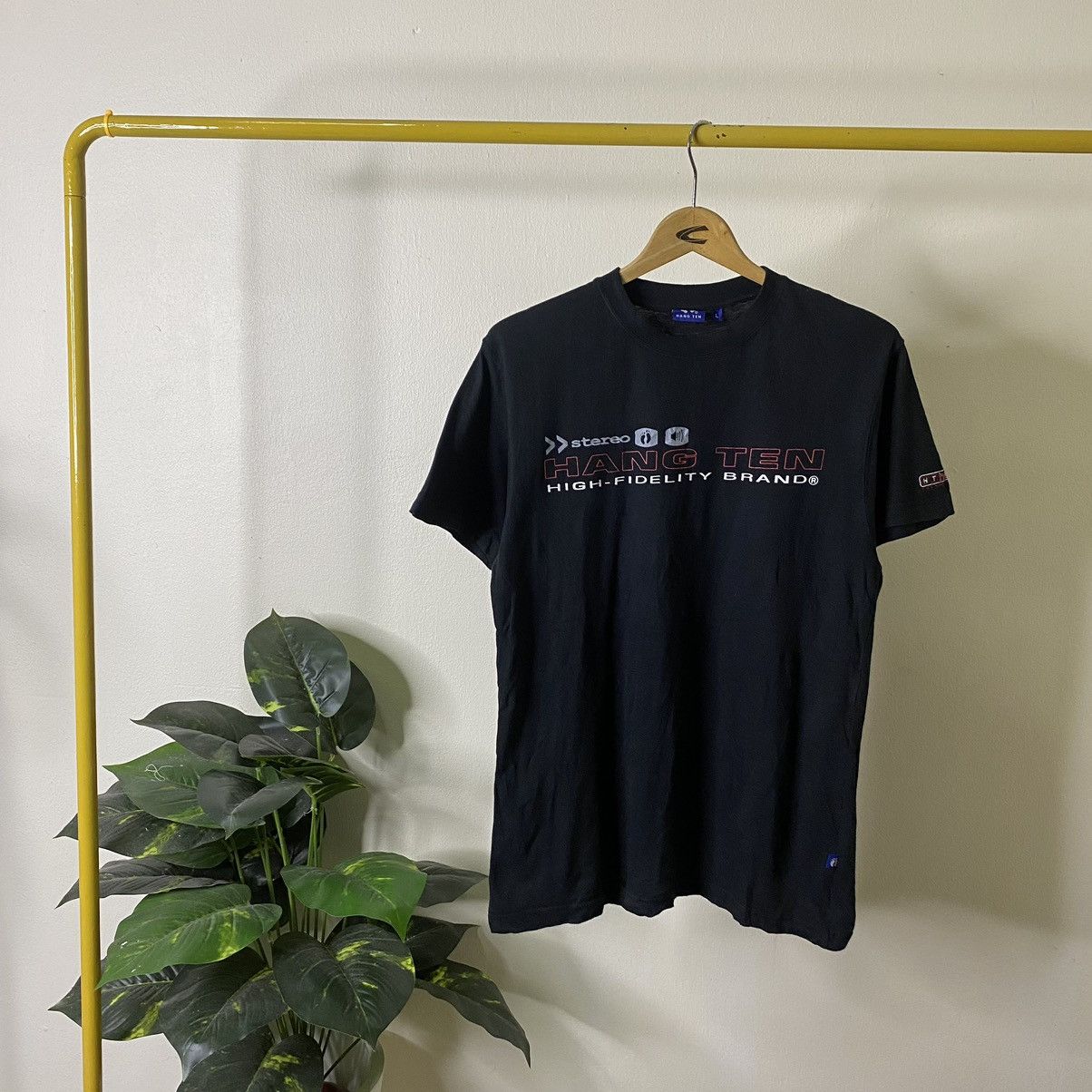 Hang Ten Vintage 2000s Hang Ten Stereo Surf Style Tee Size US M / EU 48-50 / 2 - 1 Thumbnail