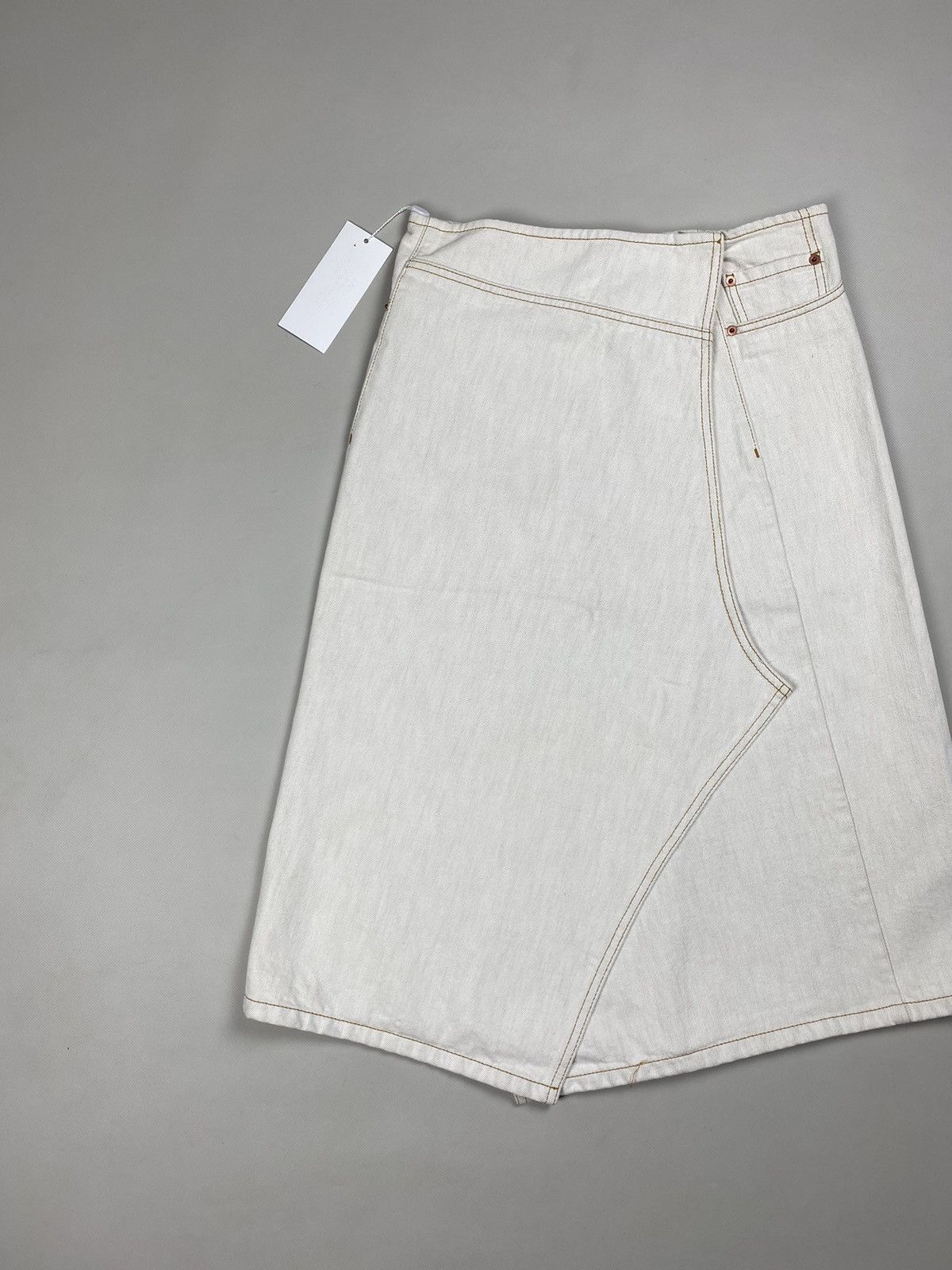 Maison Margiela BNWT! Maison Margiela ladies denim wrap midi skirt size 38 Size 26" / US 2 / IT 38 - 2 Thumbnail