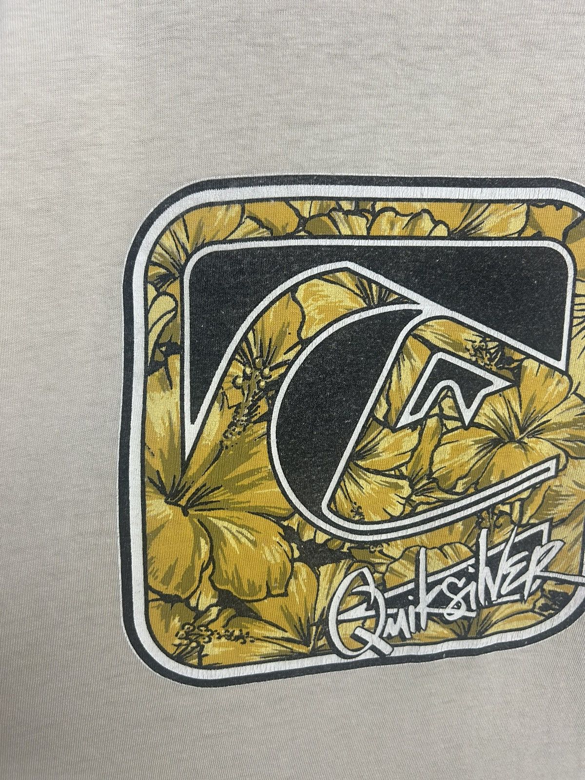 Quiksilver Quiksilver Floral Logo T Shirt Beige Back Print Surf Skate Size US M / EU 48-50 / 2 - 4 Thumbnail