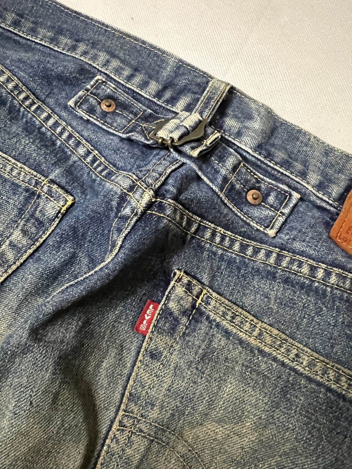 Levi's Vintage 80's Levis 702 "E" Buckle Back Selvedge Denim Size US 33 - 11 Thumbnail