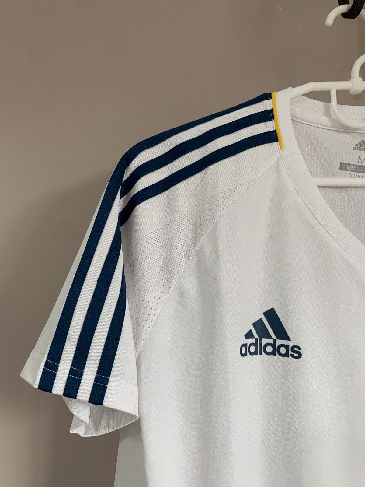Adidas Juventus Training Football Shirt Adidas Soccer Jersey Sz M Size US M / EU 48-50 / 2 - 3 Thumbnail