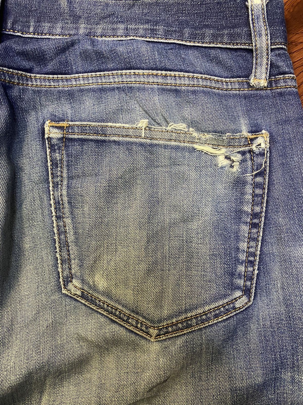 Japanese Brand Vintage Uniqlo UJ Faded Wash Distressed Loose Style Jeans Size US 36 / EU 52 - 10 Thumbnail