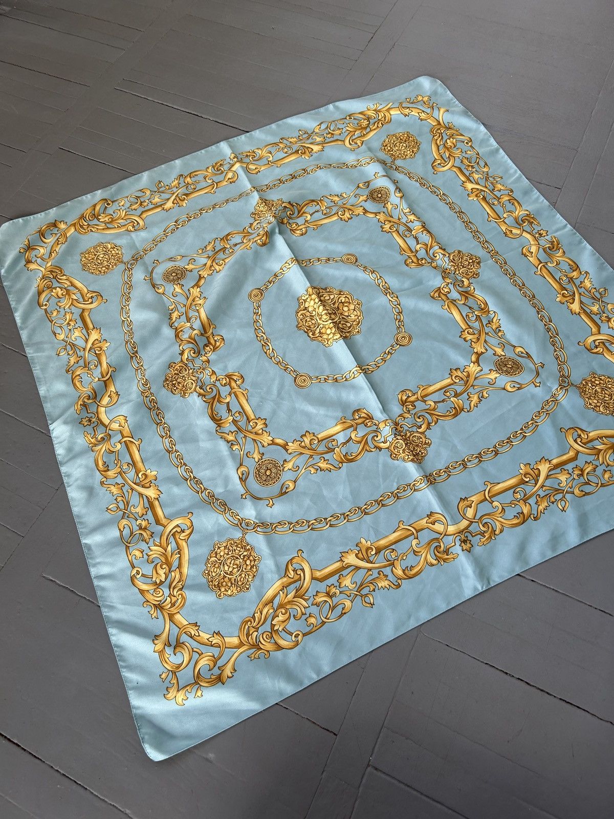 Vintage Vintage silk scarf Size ONE SIZE - 1 Thumbnail