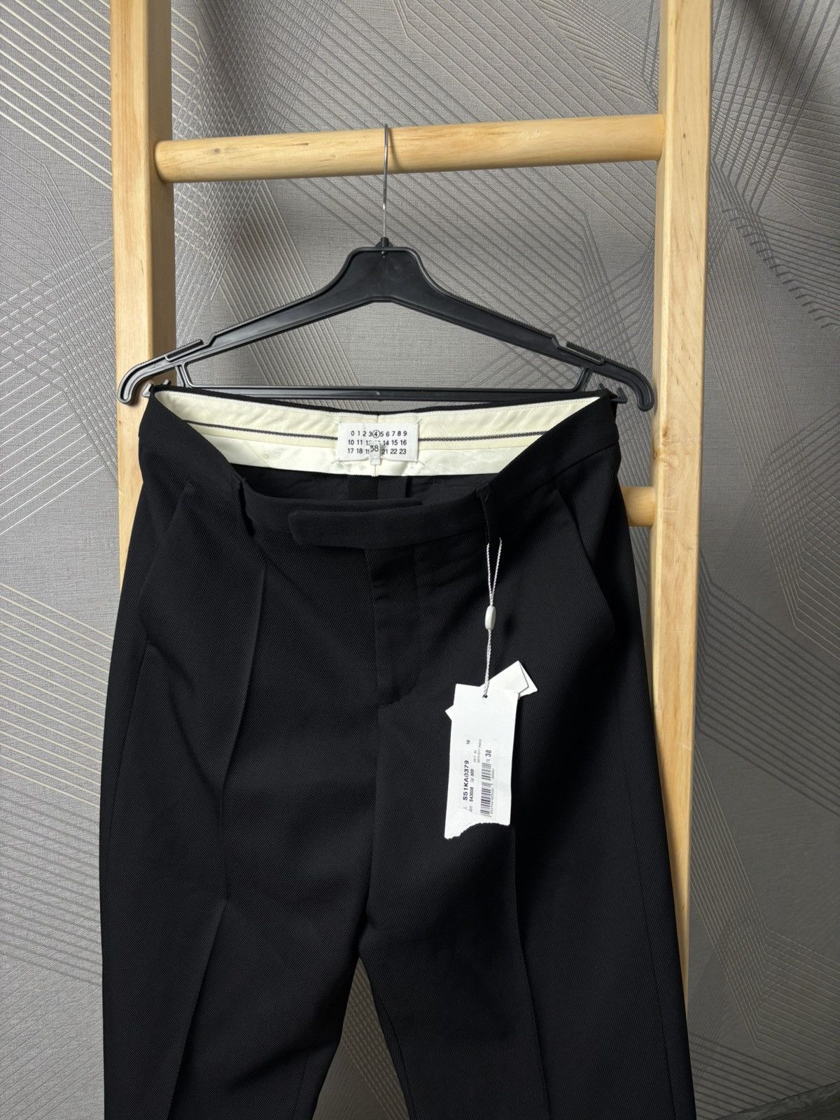 Maison Margiela Maison Margiela trousers S51KA0379 Size 26" / US 2 / IT 38 - 2 Thumbnail