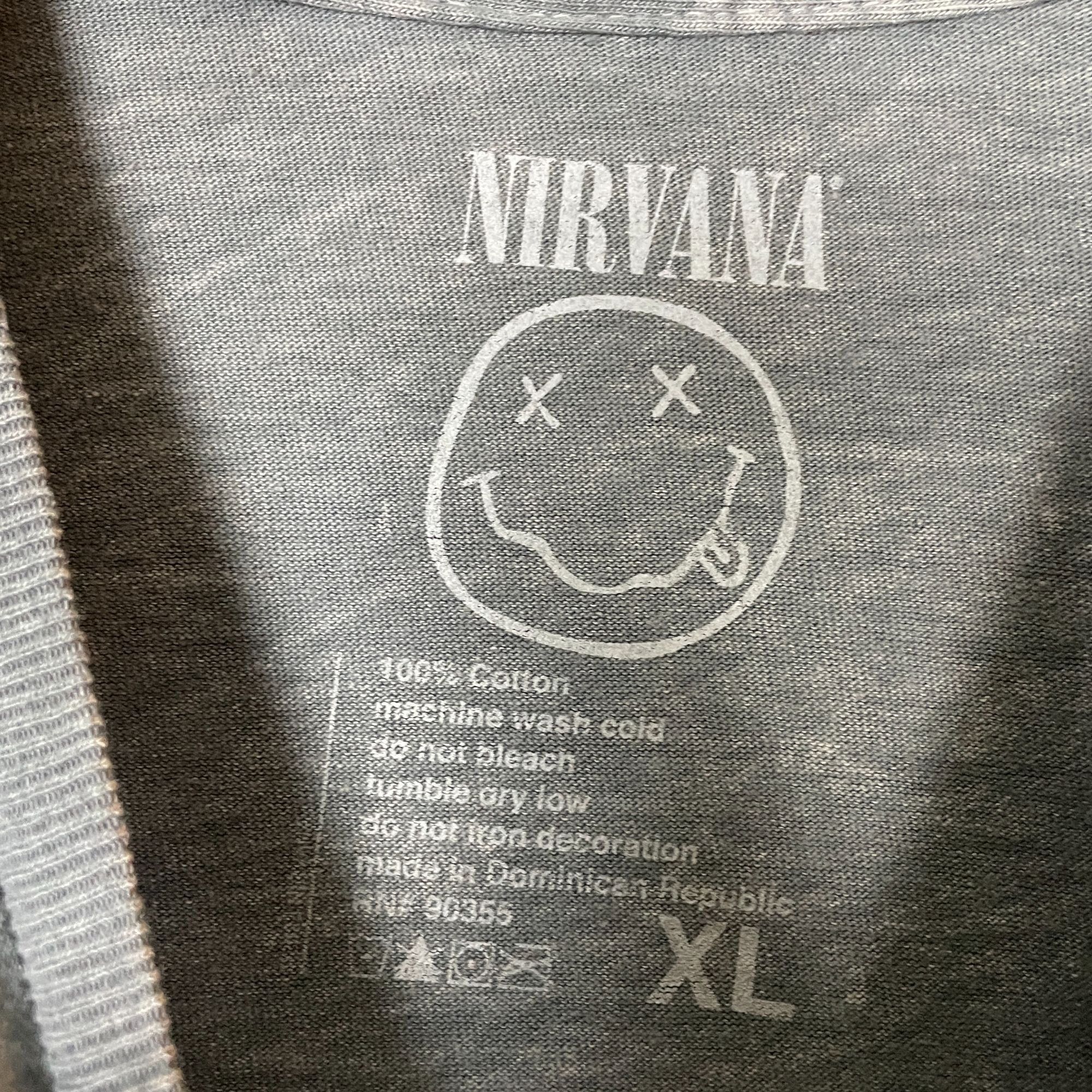 Nirvana Nirvana Smiley Face Rock T-shirt size Extra Large Size US XL / EU 56 / 4 - 2 Thumbnail