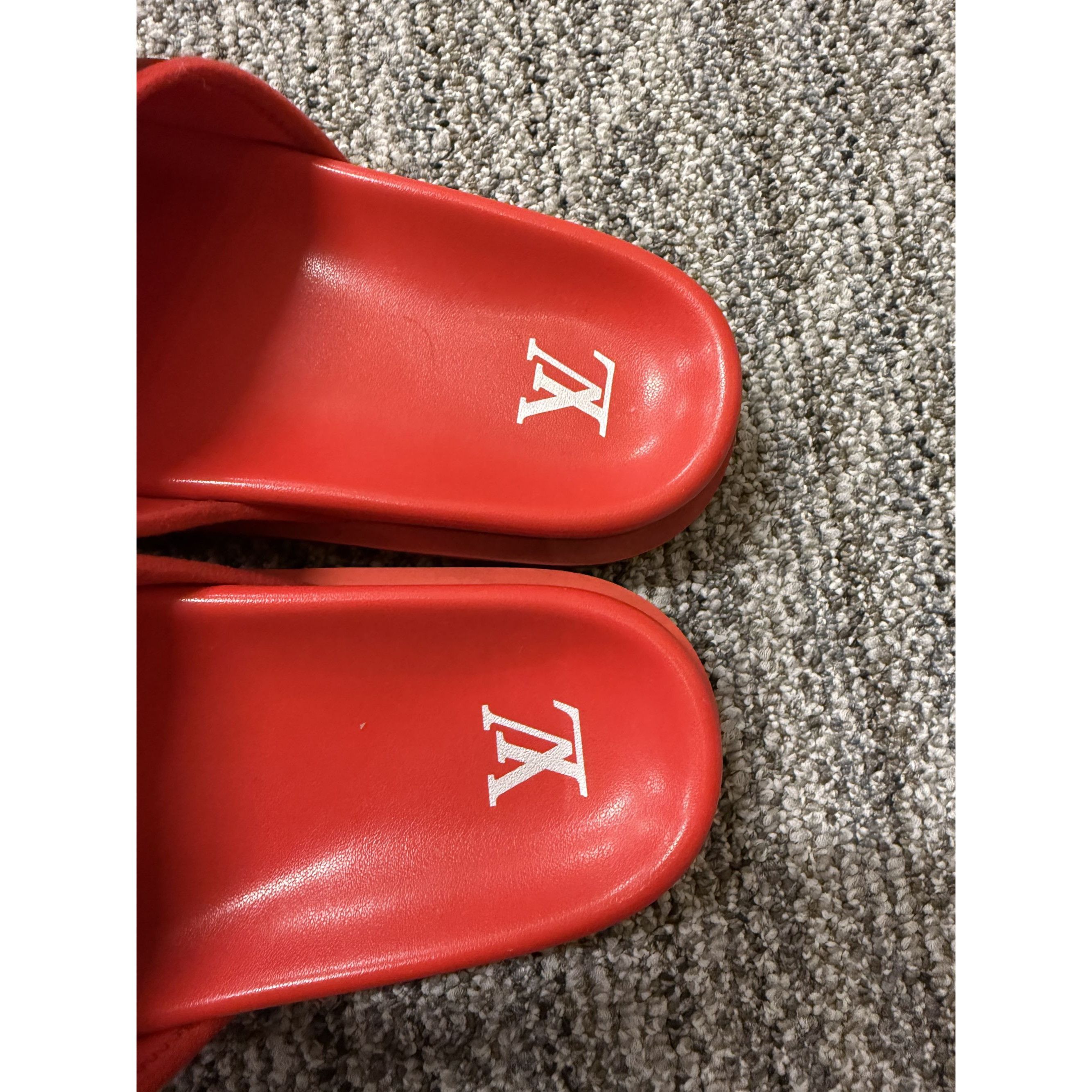 Louis Vuitton Louis Vuitton Red Monogram Slide Sandals Size 8.5 Size US 8.5 / EU 41-42 - 6 Thumbnail