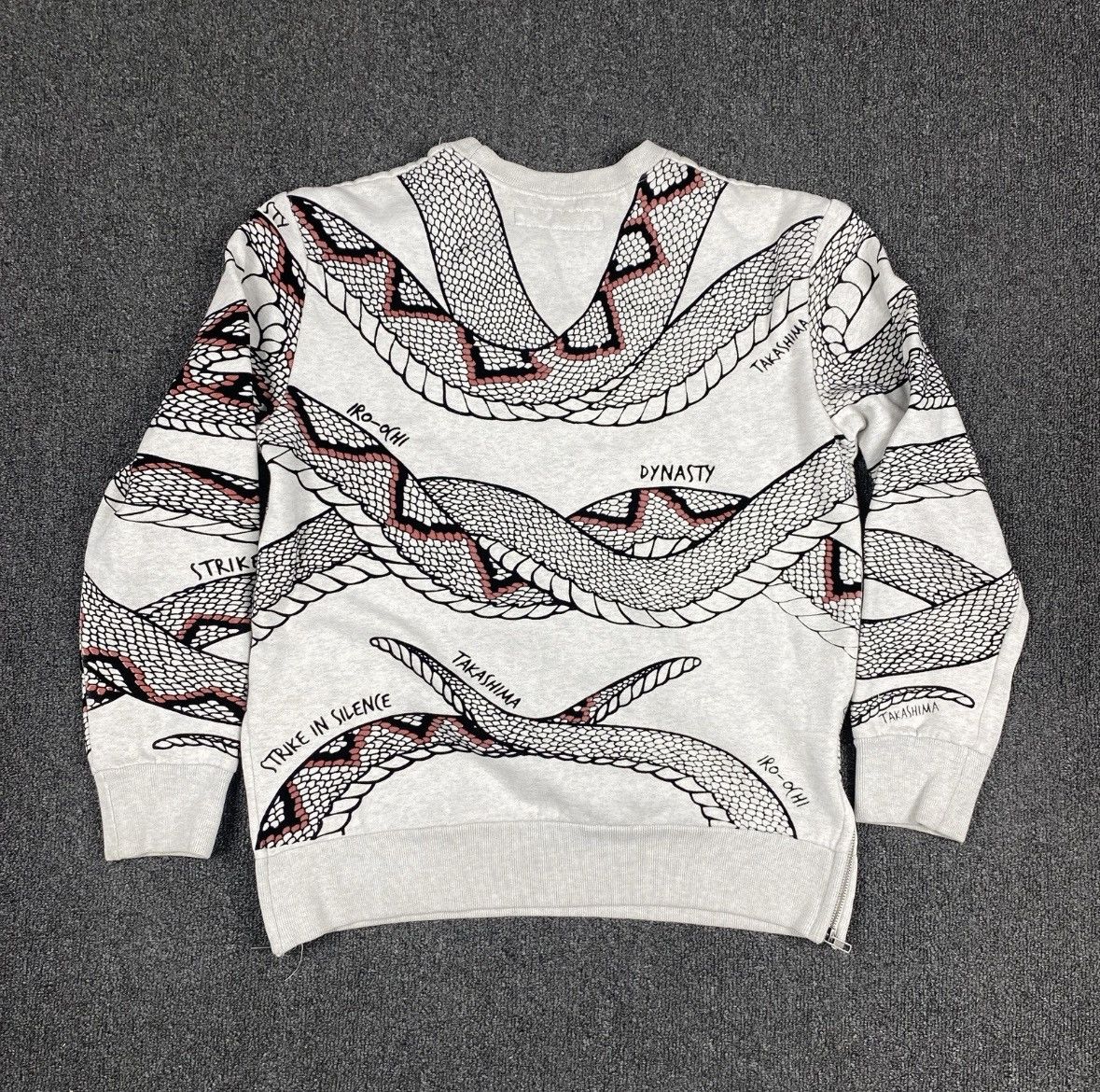 Other IRO OCHI Mens Graphic Embroidered Zip Sides Size Medium Size US M / EU 48-50 / 2 - 5 Thumbnail