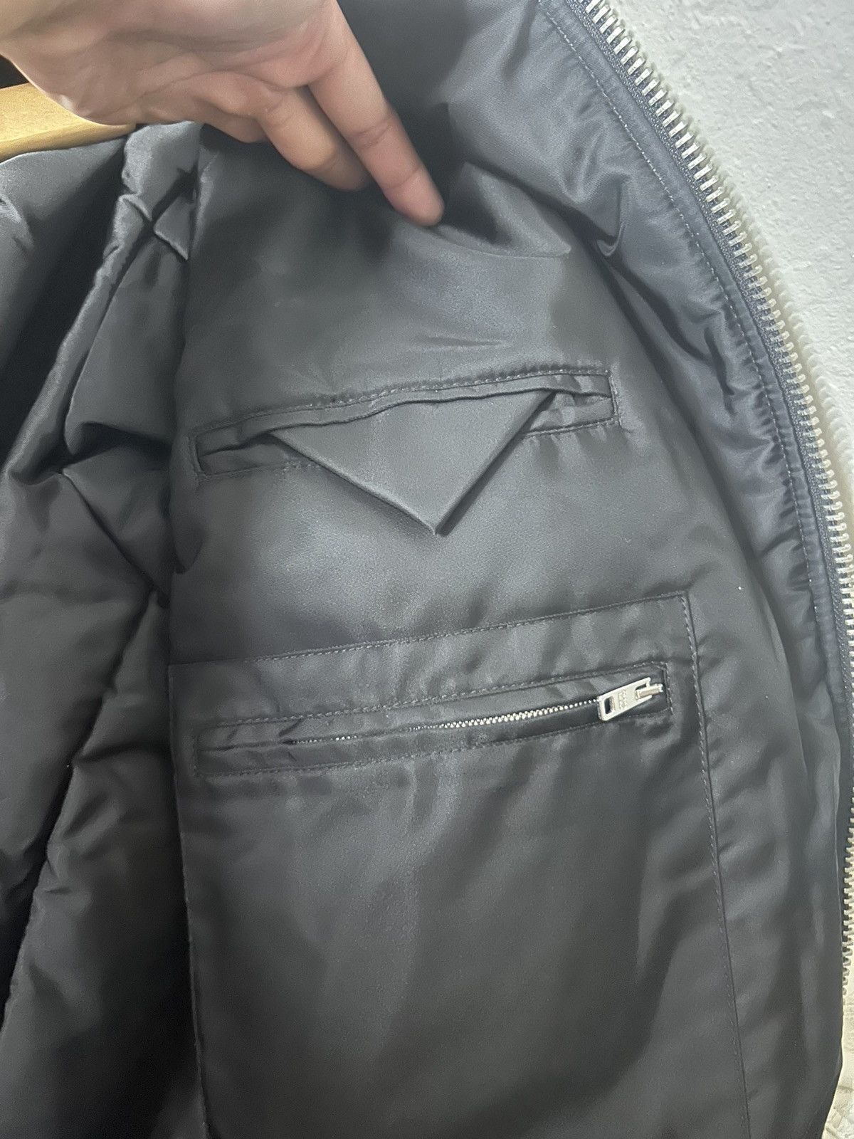 Prada Prada Raf Simons White Leather Bomber Size US L / EU 52-54 / 3 - 7 Thumbnail