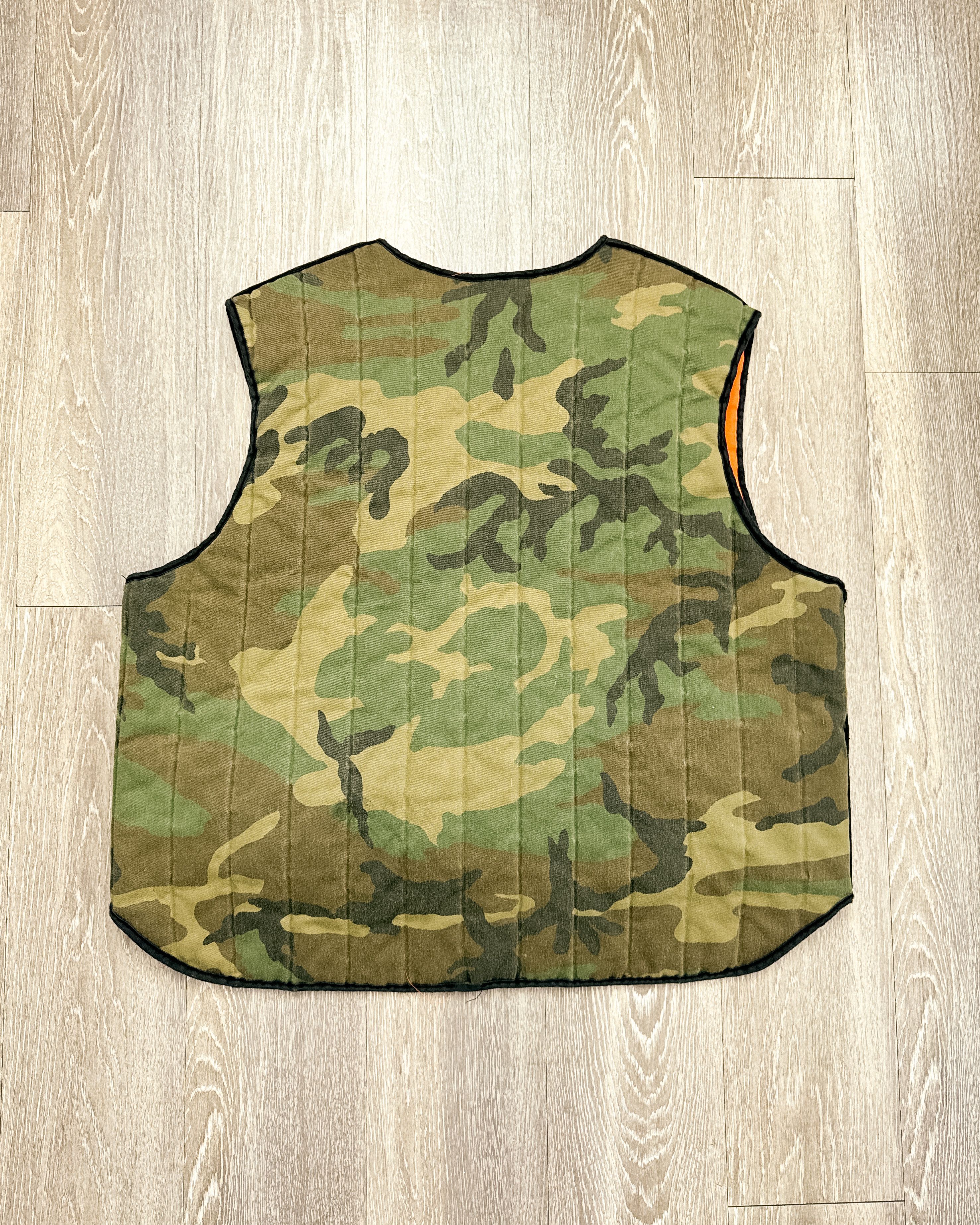Vintage Vintage 1980s Camo Camouflage Reversible Orange Hunting Vest Size US XL / EU 56 / 4 - 3 Thumbnail