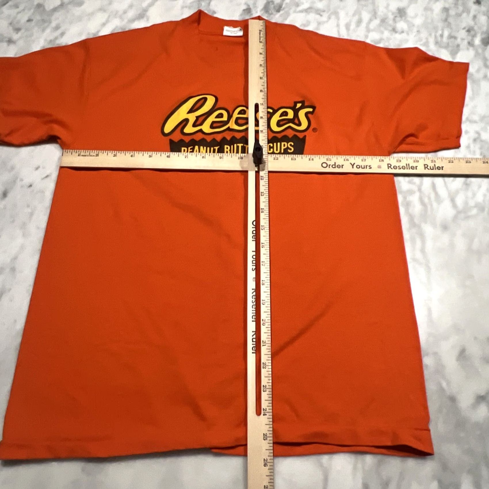 Peanuts VINTAGE Reese's Peanut Butter Cups T Shirt L Orange 90s Single Stitch Mens Size US L / EU 52-54 / 3 - 7 Thumbnail