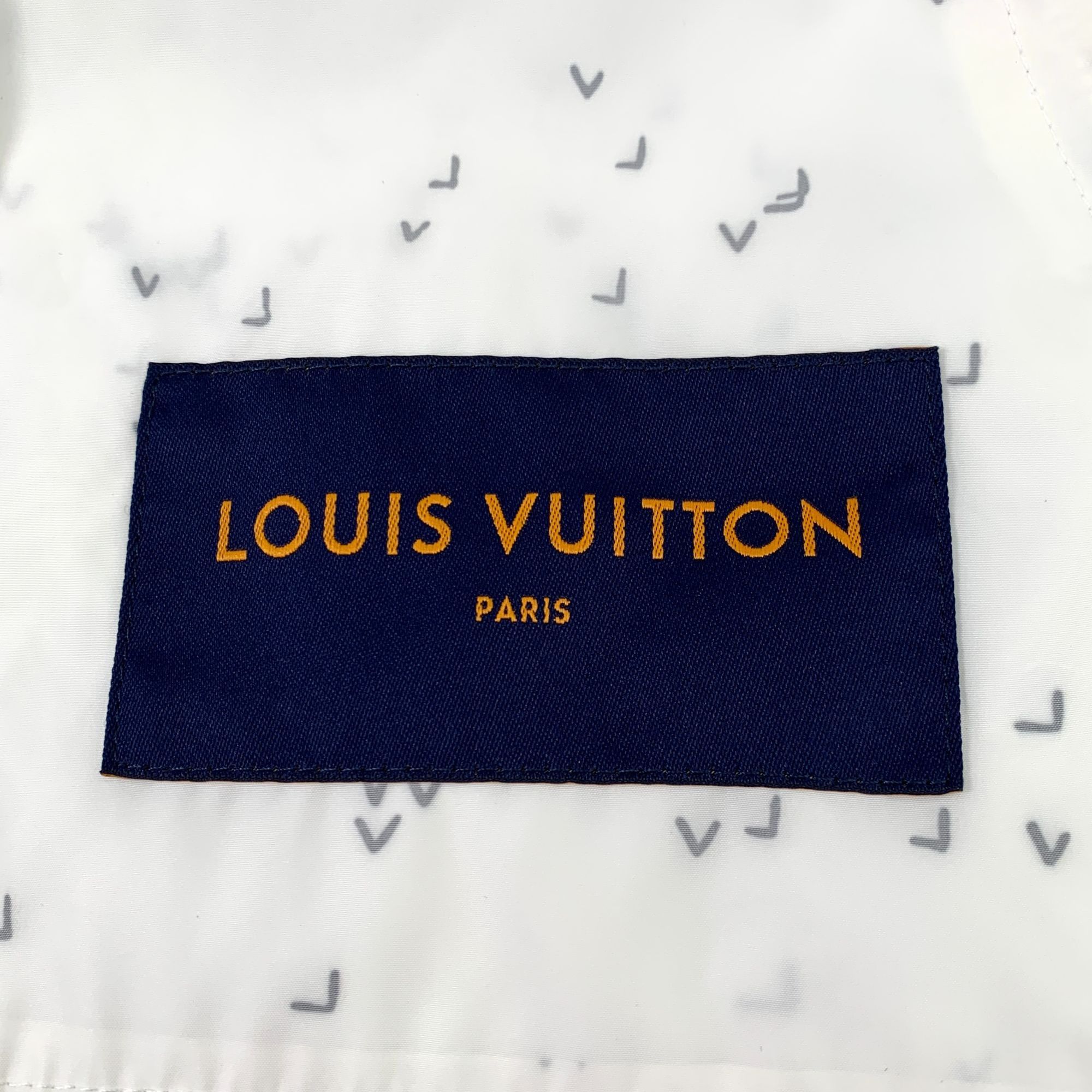 Louis Vuitton Louis Vuitton Mens White Geometric Print Hooded Jacket Size Size US M / EU 48-50 / 2 - 7 Thumbnail
