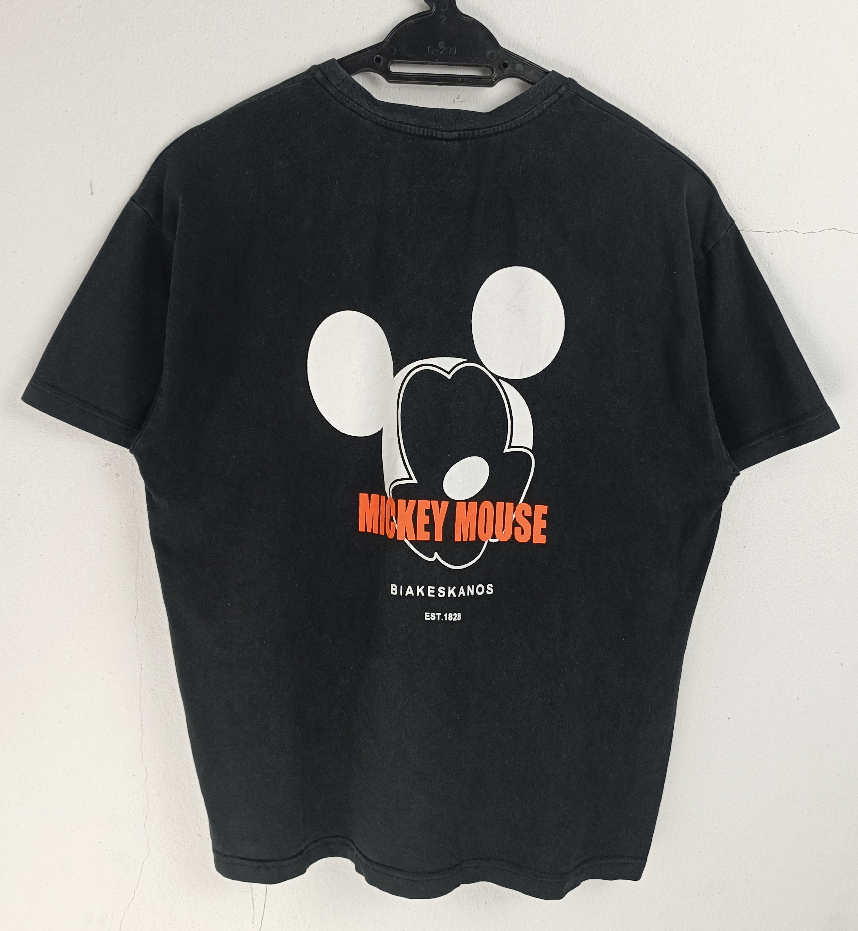 Mickey Mouse VINTAGE MICKEY MOUSE TEE disney goofy donald duck Size US M / EU 48-50 / 2 - 4 Thumbnail