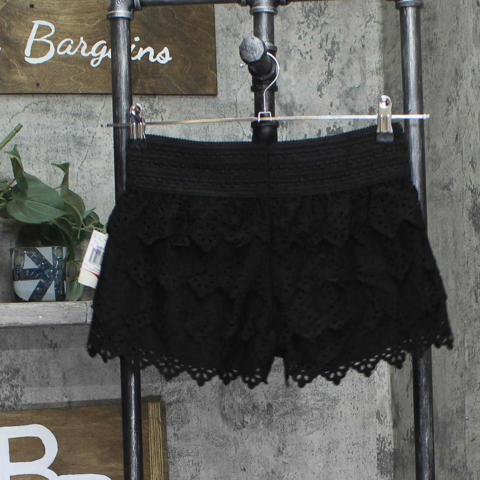 American Rag Nwt American Rag Laser-cut Faux-suede Shorts Black Xs Size 26" / US 2 / IT 38 - 2 Thumbnail