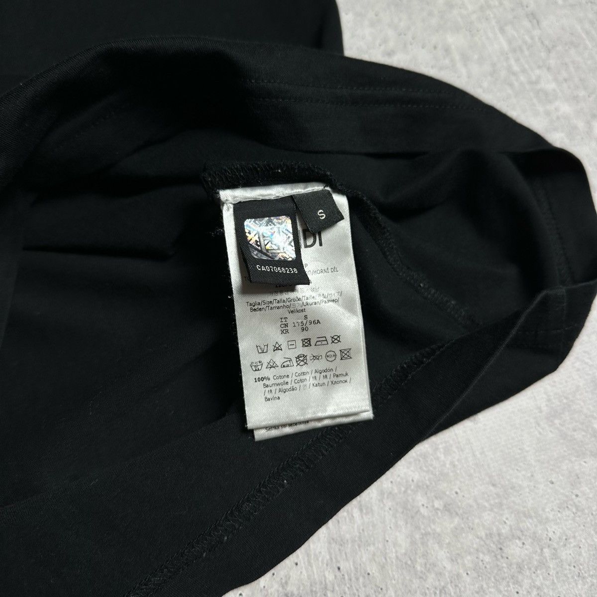 Fendi Fendi Big Logo Logo T-Shirt Size S Size US S / EU 44-46 / 1 - 4 Thumbnail