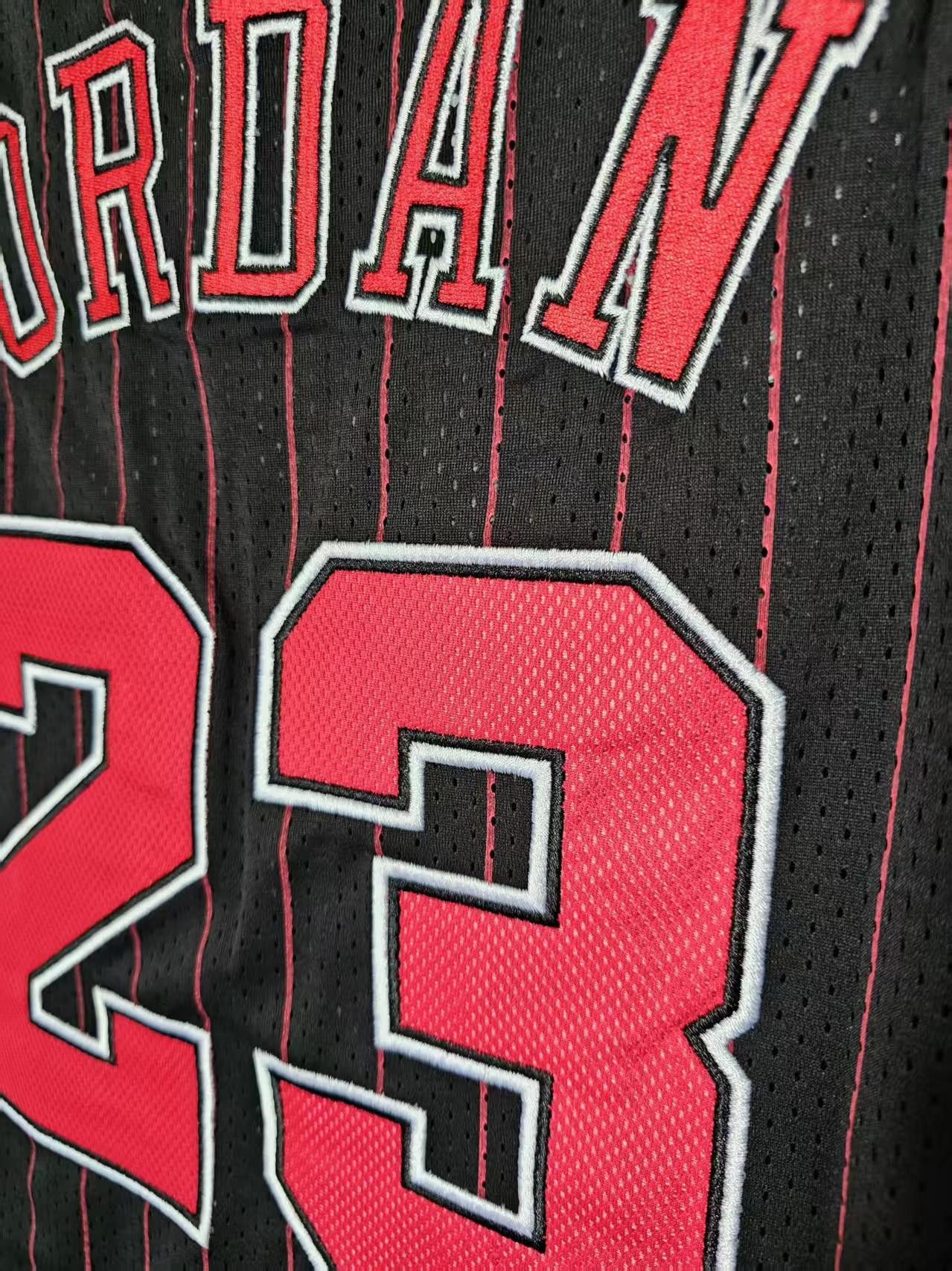 NBA Michael Jordan Jersey Chicago Bulls 23 Double Stitched Size US XL / EU 56 / 4 - 4 Thumbnail