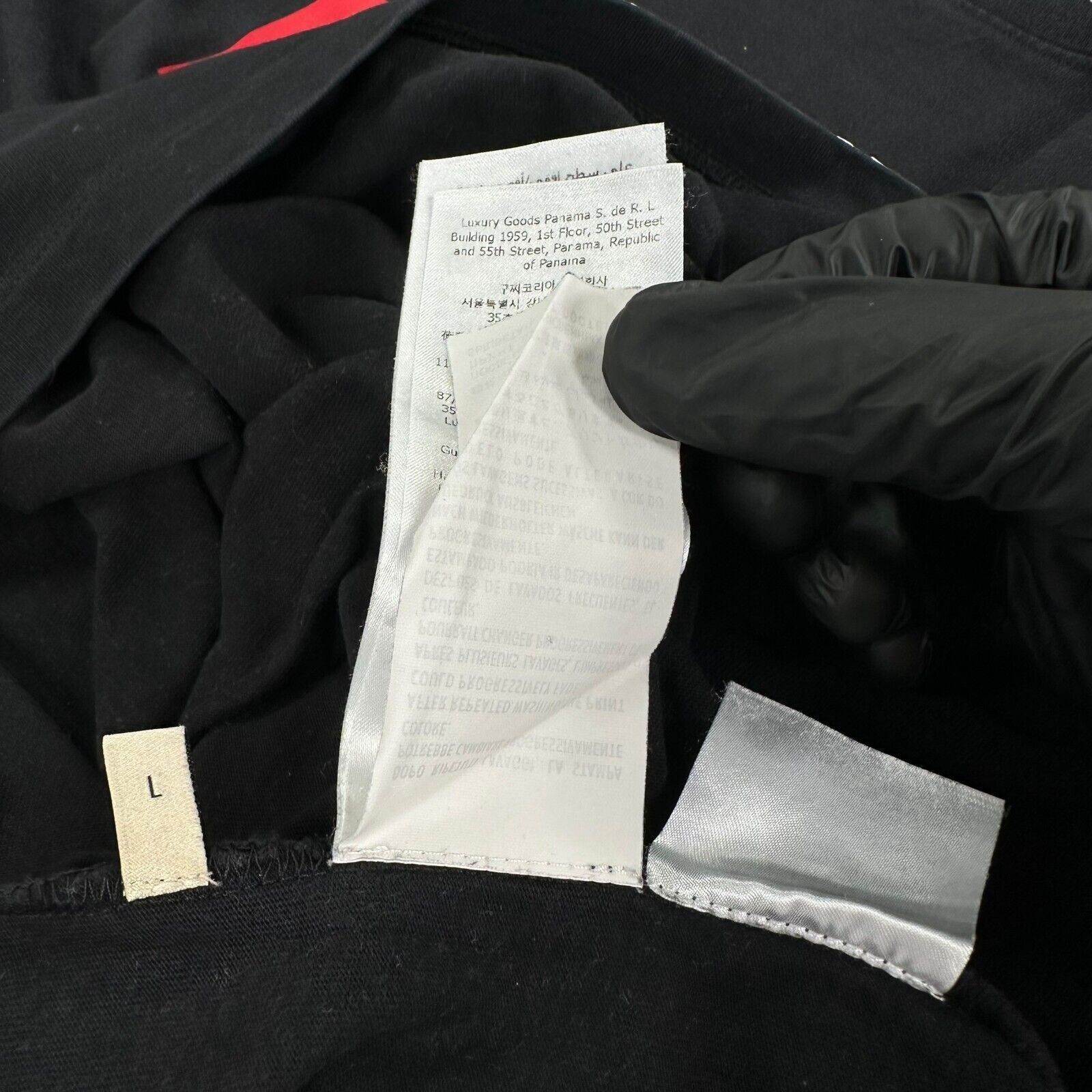 Gucci Gucci T-Shirt Size L Black Gucci Bag Carriers Graphic Print Size US L / EU 52-54 / 3 - 10 Thumbnail