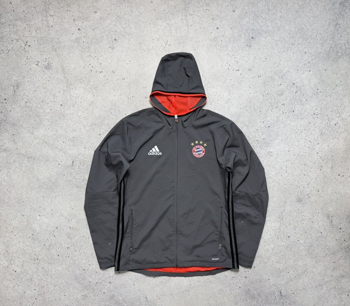 Adidas Adidas FC Bayern Munich Vintage Nylon Track Jacket Y2K Size US M / EU 48-50 / 2 - 1 Thumbnail