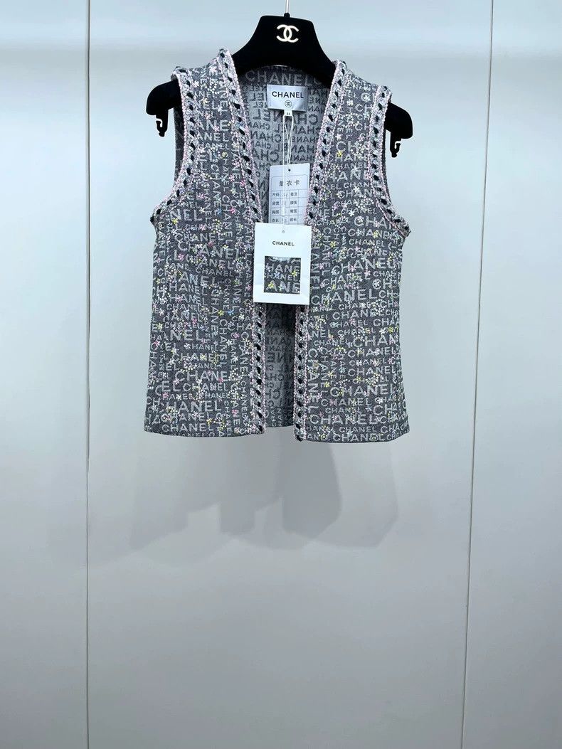 Chanel Chanel Colorful Sequin Denim Vest- DMC Size US XS / EU 42 / 0 - 1 Thumbnail
