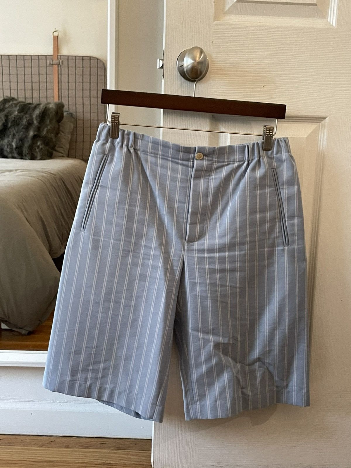 Gucci Mens Gucci Blue Striped Shorts (Size 30 US) Size US 30 / EU 46 - 1 Thumbnail