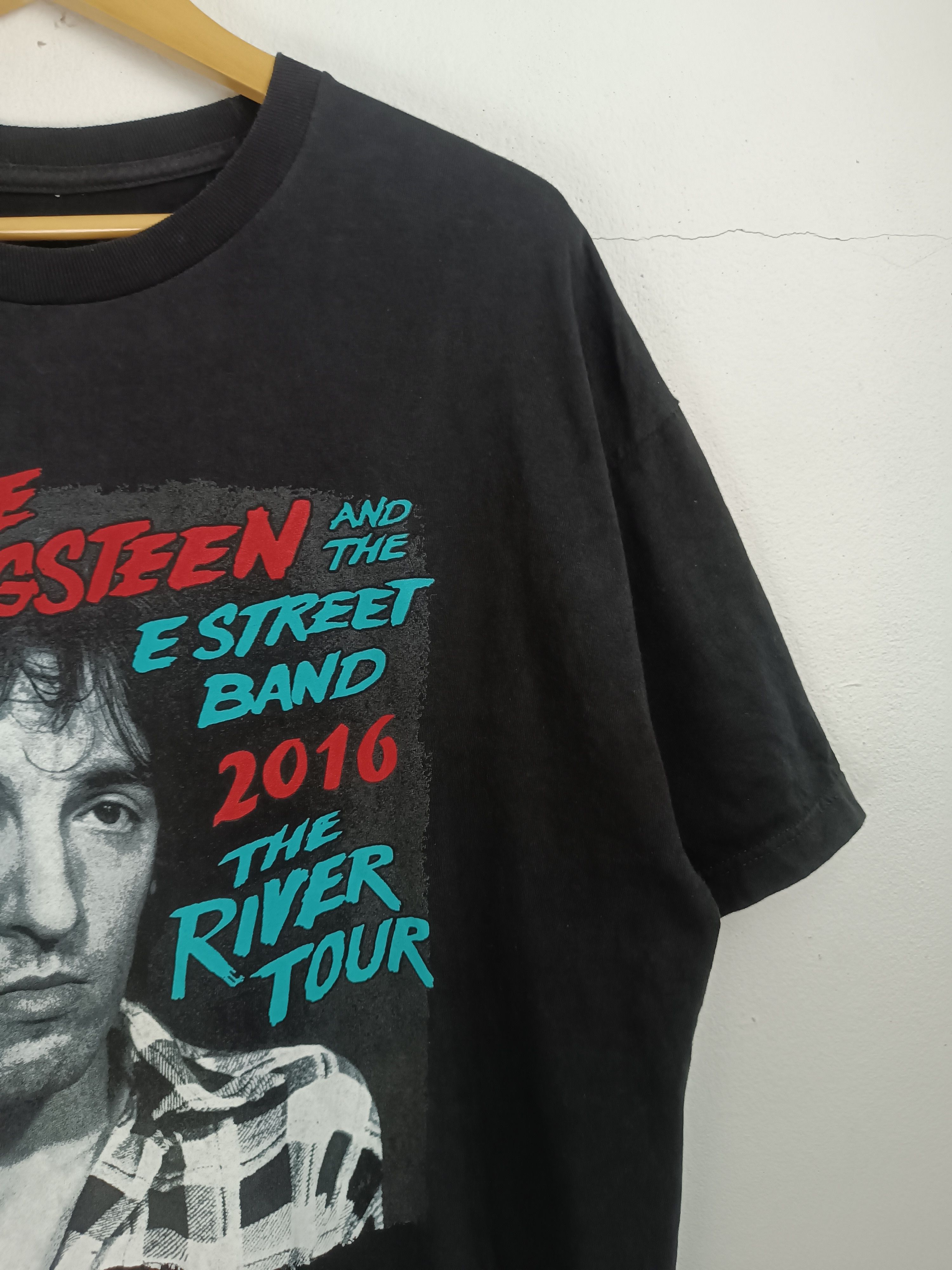 Vintage VINTAGE 2016 BRUCE SPRINGSTEEN E STREET BAND TOUR TEE Size US L / EU 52-54 / 3 - 6 Thumbnail