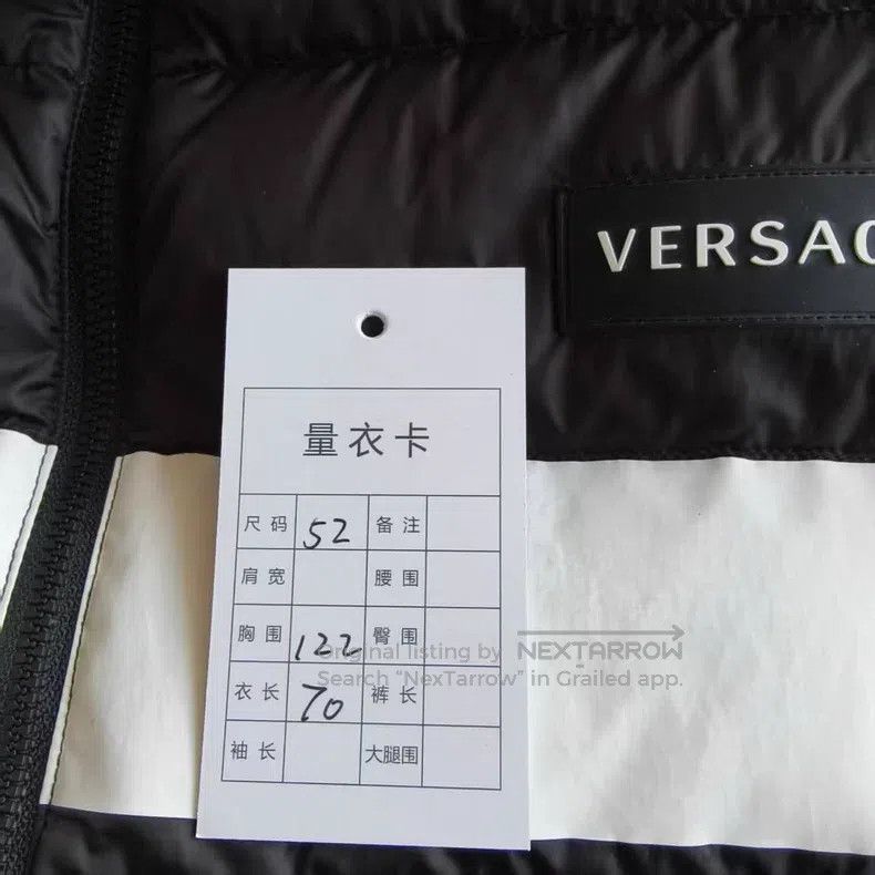 Versace Versace Greek back letter logo down jacket Size US L / EU 52-54 / 3 - 6 Thumbnail
