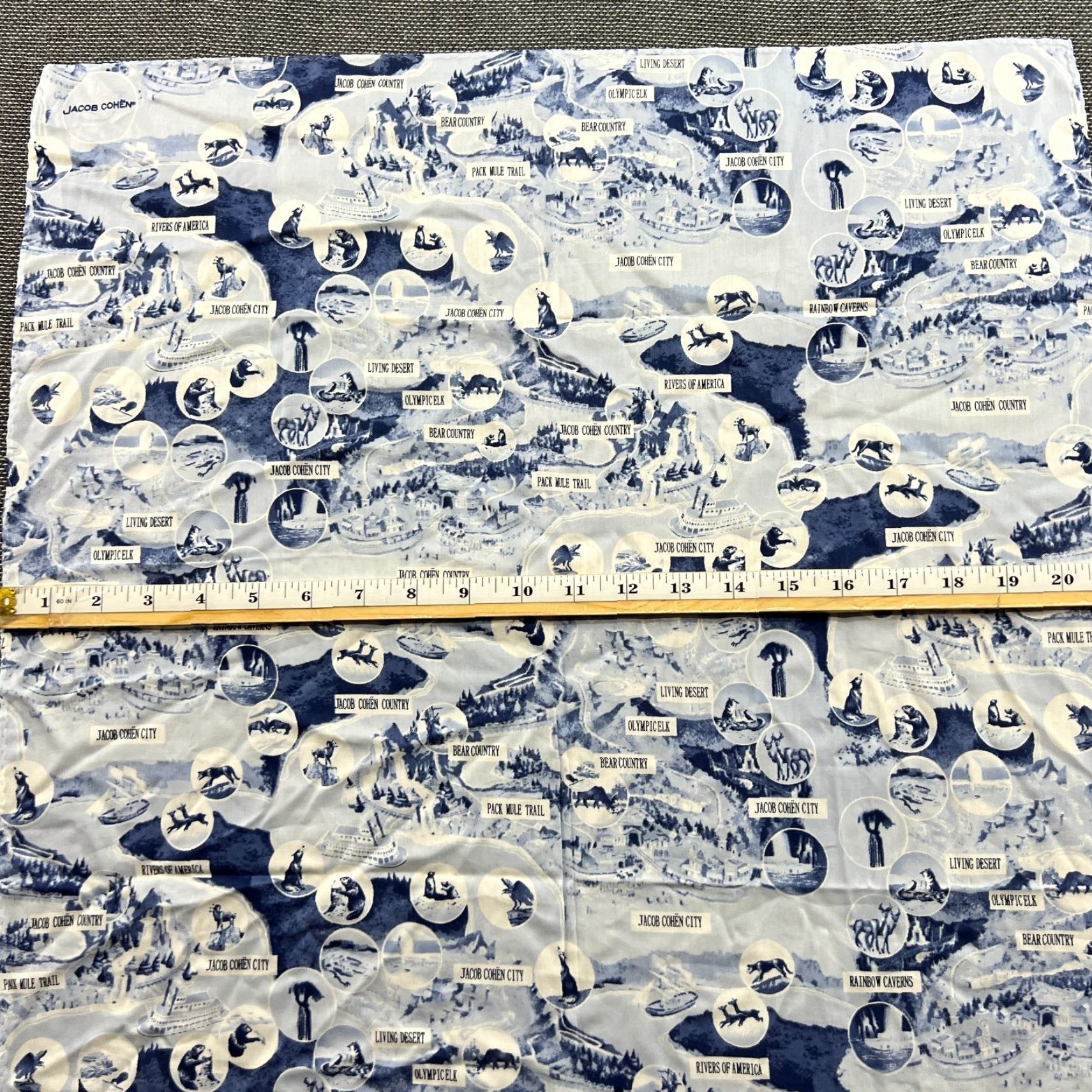 Jacob Cohen Jacob Cohen Hankerchief 22x22 Cotton Silk Winter Deer Snow Multicolor Fabric Microfiber AOP Unisex 22x22 Mens Womens Boys Girls Size ONE SIZE - 6 Thumbnail