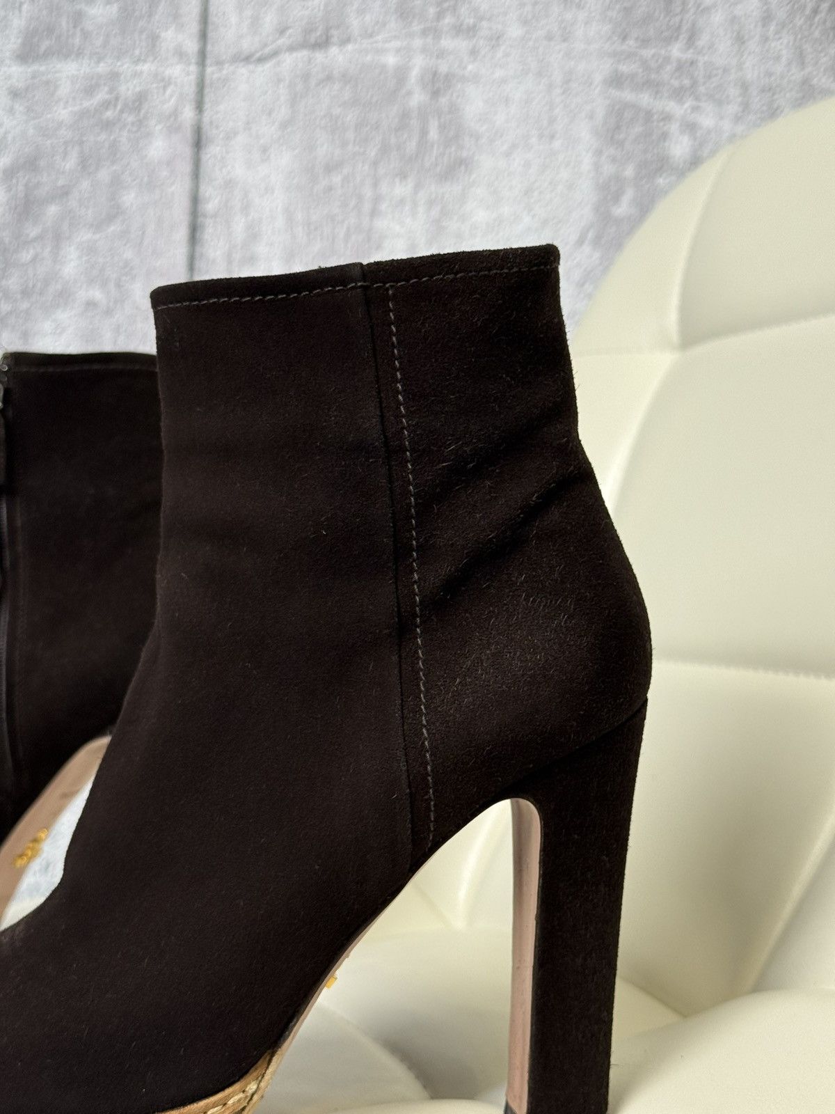 Prada Prada Suede Ankle Boots Brown High Heel Platform Zip Size 37 Size US 7 / IT 37 - 4 Thumbnail