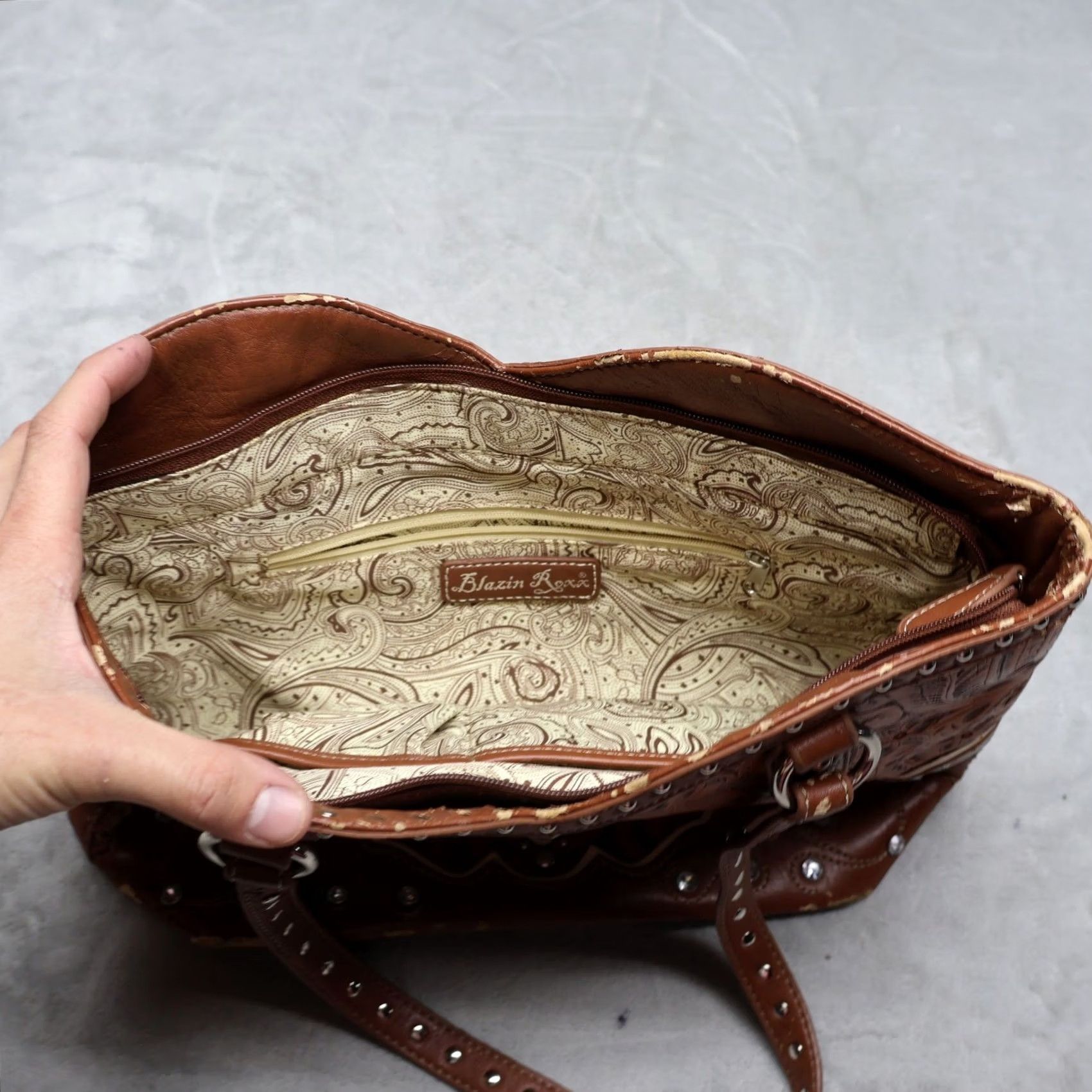 Vintage Blazin Roxx Tote Bag Women OS Brown Tooled Leather Studded Cross Western Rustic Size ONE SIZE - 7 Thumbnail