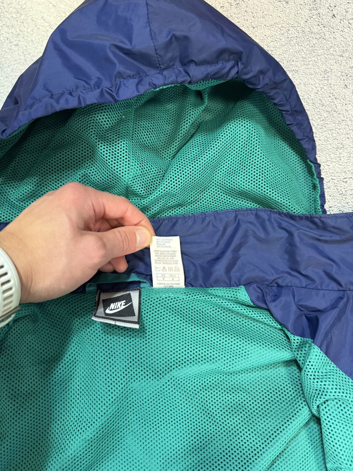 Nike Nike Vintage Windbreaker Jacket Men M Hooded Nylon Retro 90s Size US M / EU 48-50 / 2 - 12 Thumbnail