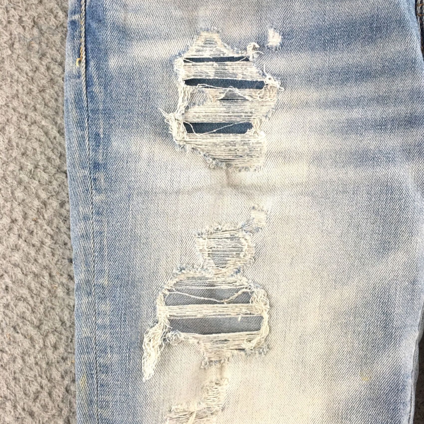American Eagle Outfitters American Eagle Outfitters Jeans Womens 28 Skinny Light Blue Distressed Denim Slim 5-Pocket Size 28" / US 6 / IT 42 - 5 Thumbnail